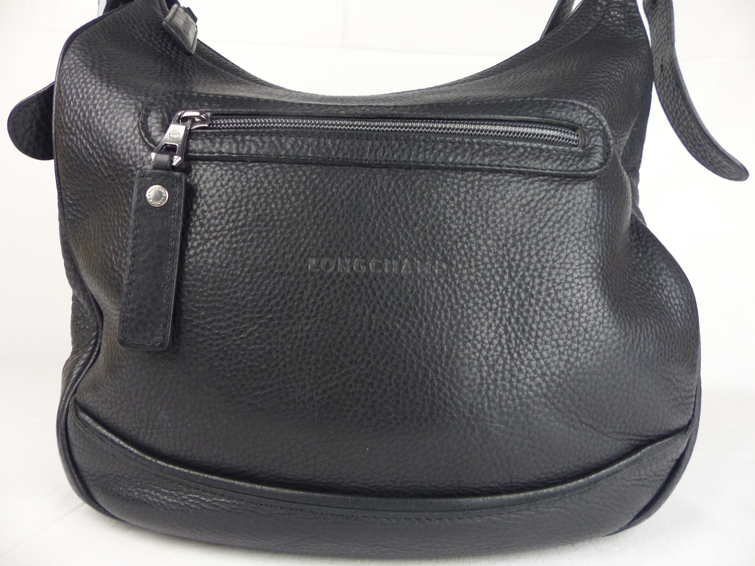 Sac à main bandoulière Longchamp en cuir, modèle Cosmos - Bon état - Photo 2