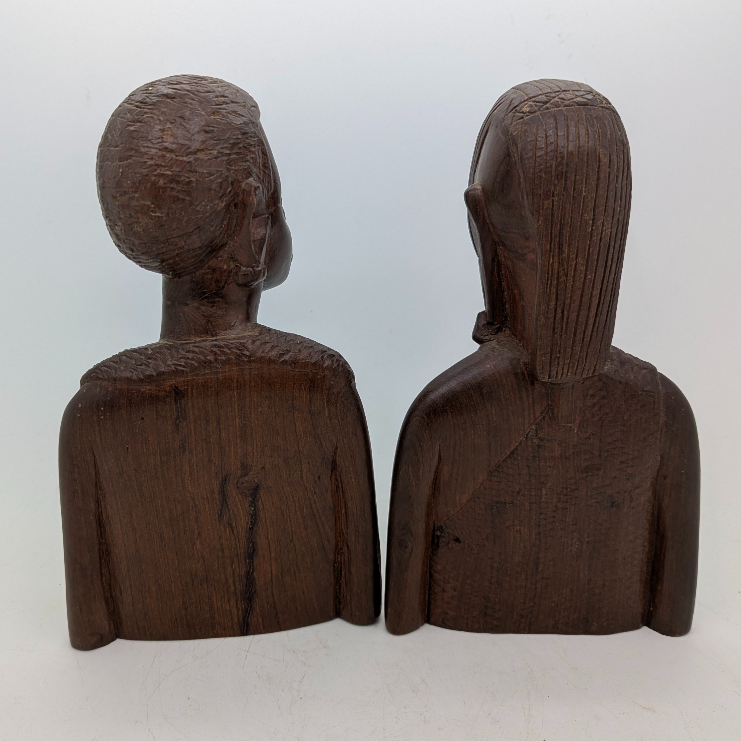 Lot de 2 bustes en bois sculpté couple africain H: 19cm - Photo 4