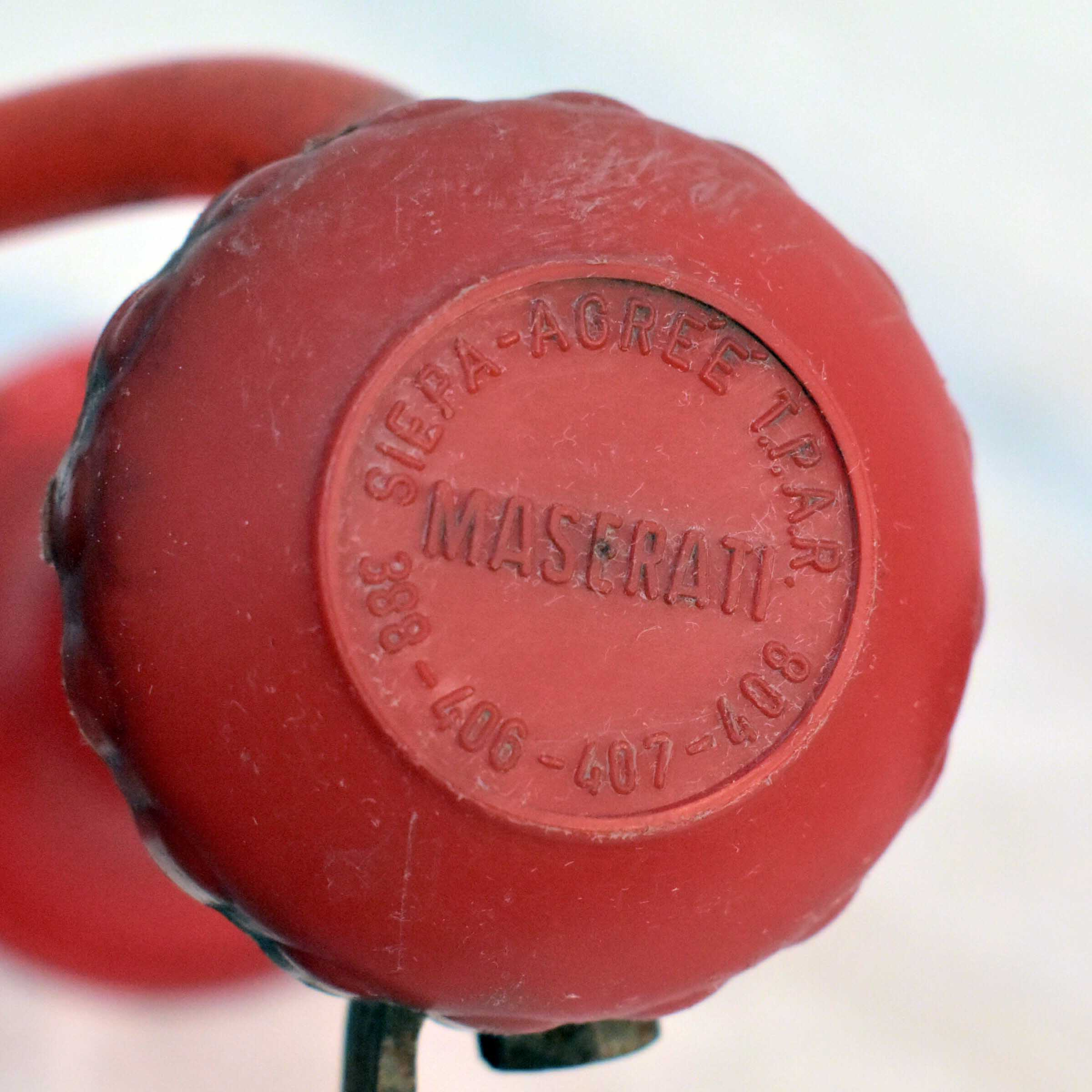 Ancien Klaxon 12 Volts - Maserati™  - Vue 12 - 