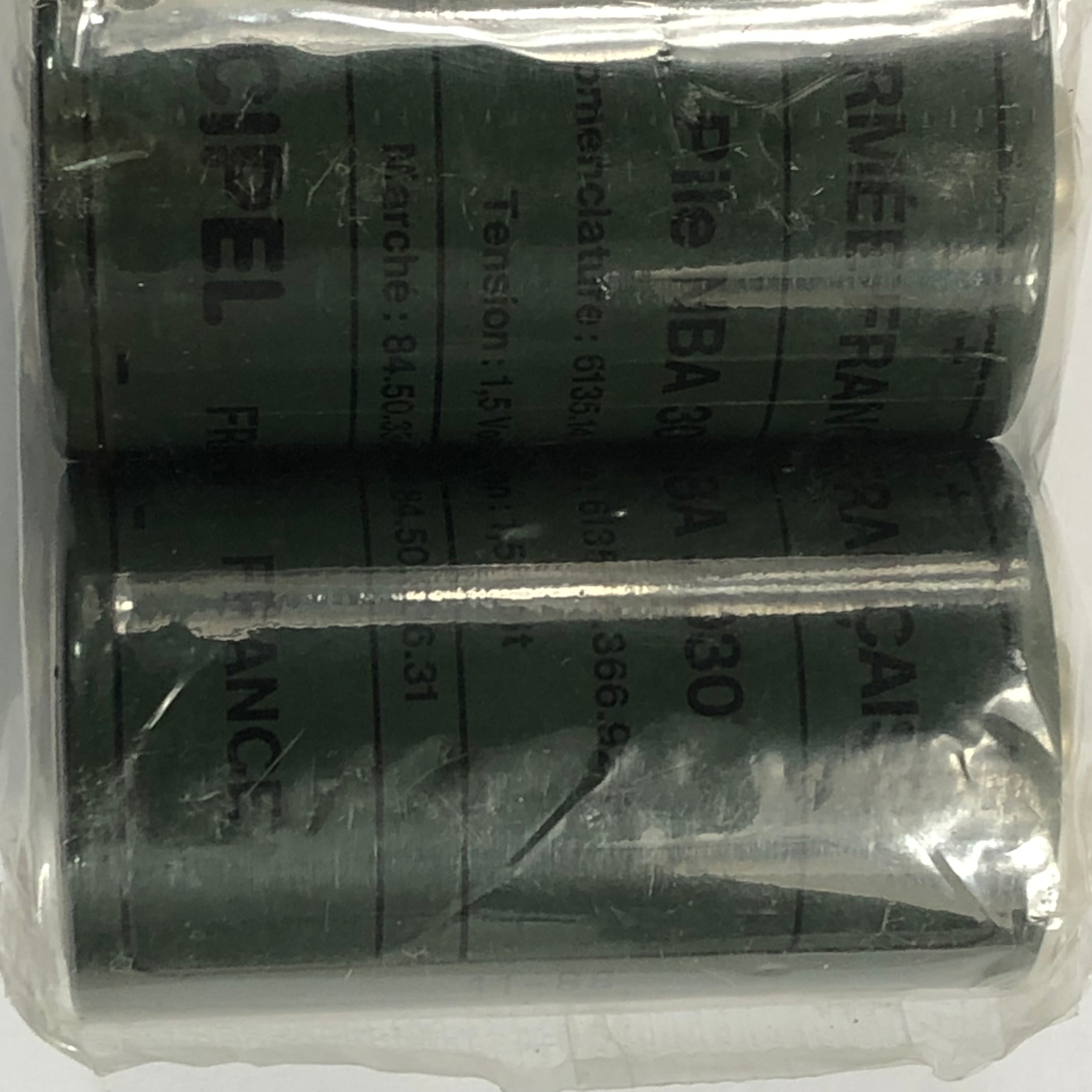 Voir photo 4 de 2 piles NBA 3030 de l'armée française 1,5 volts, marque CIPEL 2 piles NBA 3030 de l'armée française 1,5 volts, marque CIPEL Comme neuf - Vue 4 -