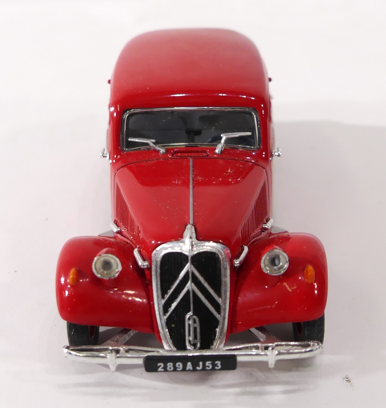 Miniature Métal SOLIDO Citroën 15 CV Traction Réf 6035 Echelle 1/43e