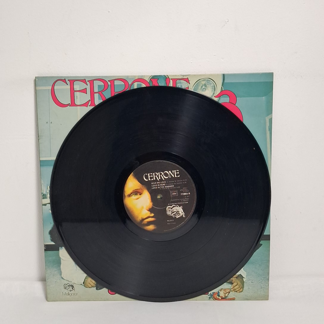 Voir photo 2 de Album Cerrone 3 "supernature" en vinyle 33t Album Cerrone 3 "supernature" en vinyle 33t Bon état - Vue 2 -
