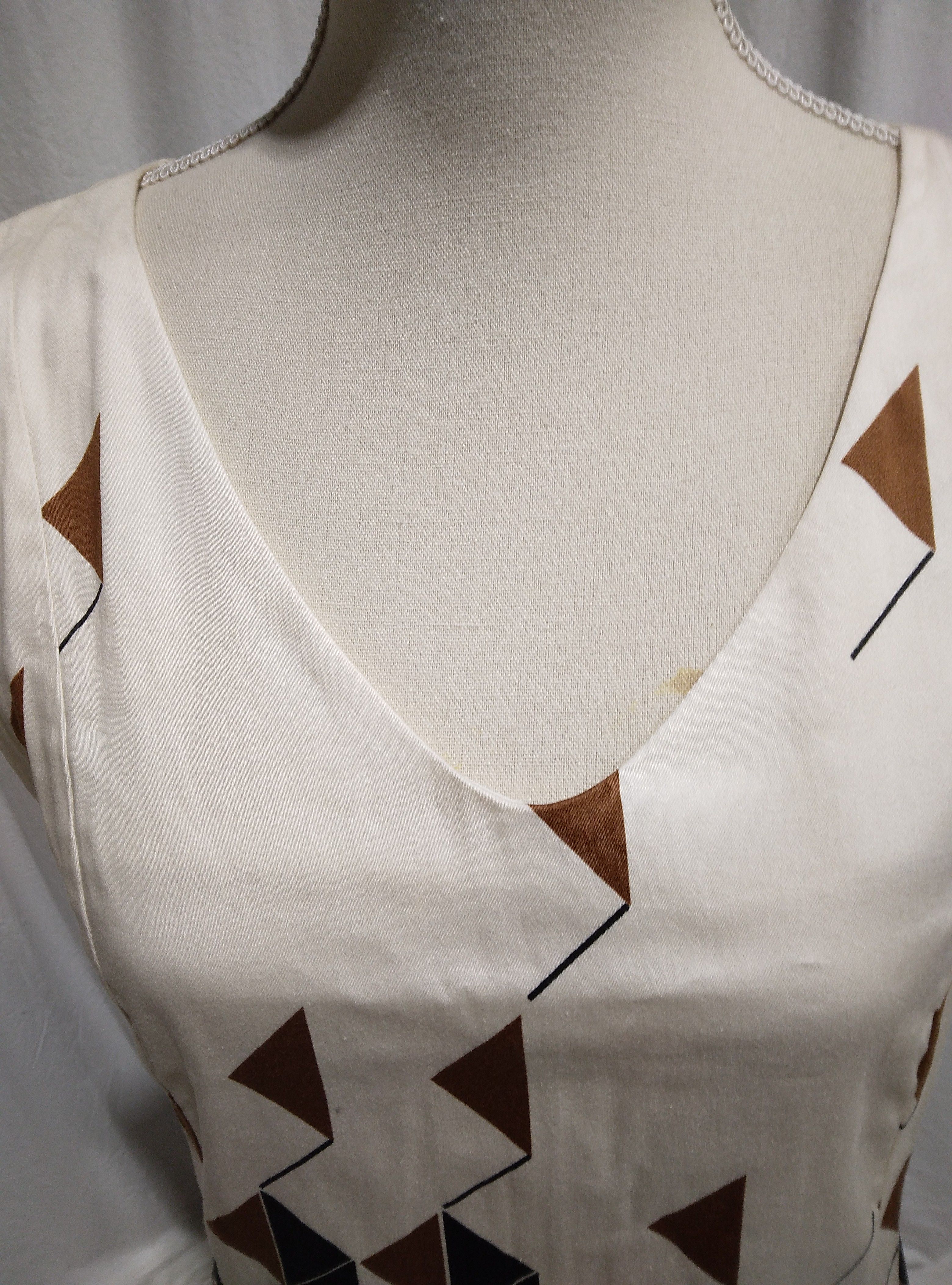 Robe manches courtes imprimé triangles, " Tempo", Paul Brial - 3 Comme neuf - Vue 5 - 