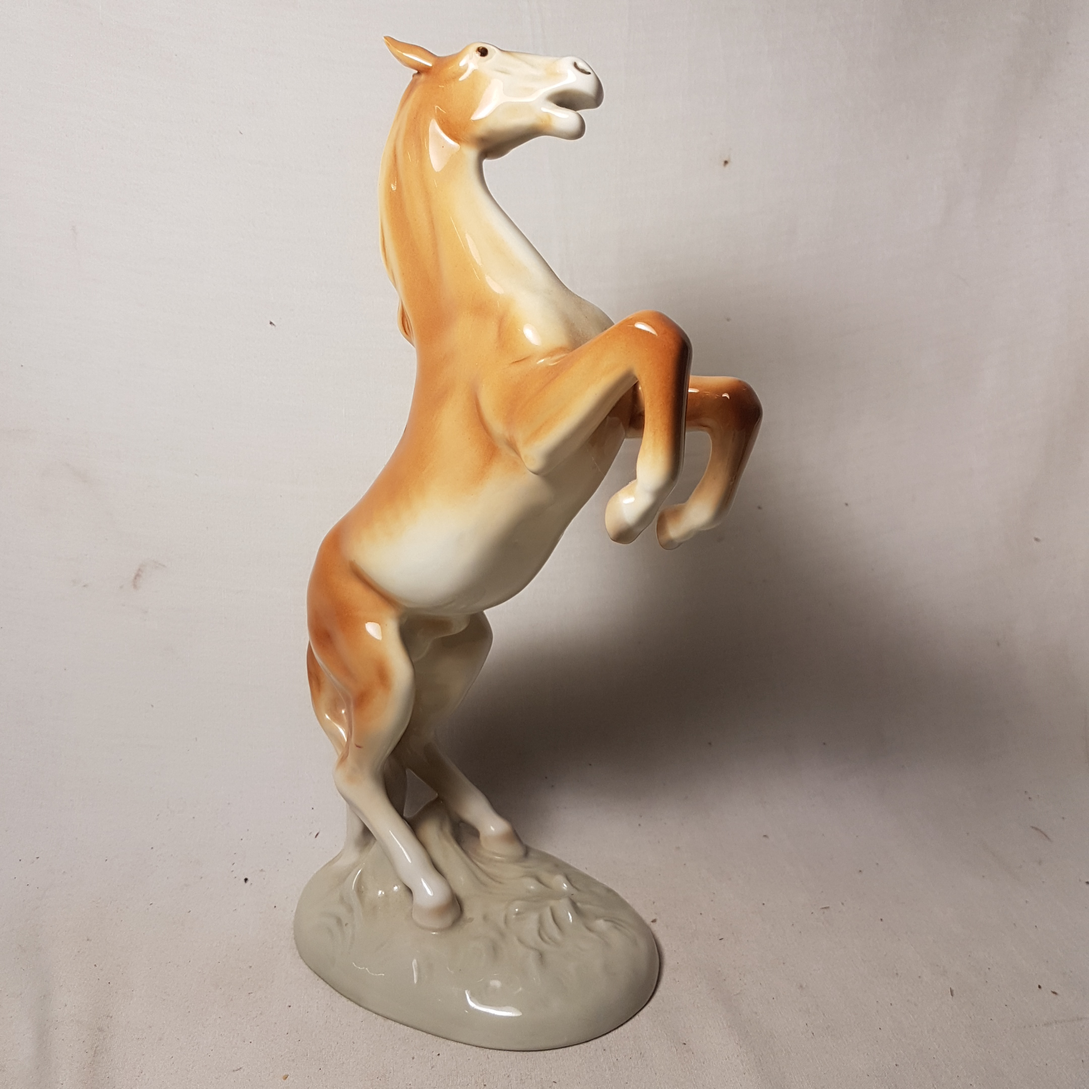 Tête de Cheval en Terre Cuite en vente sur