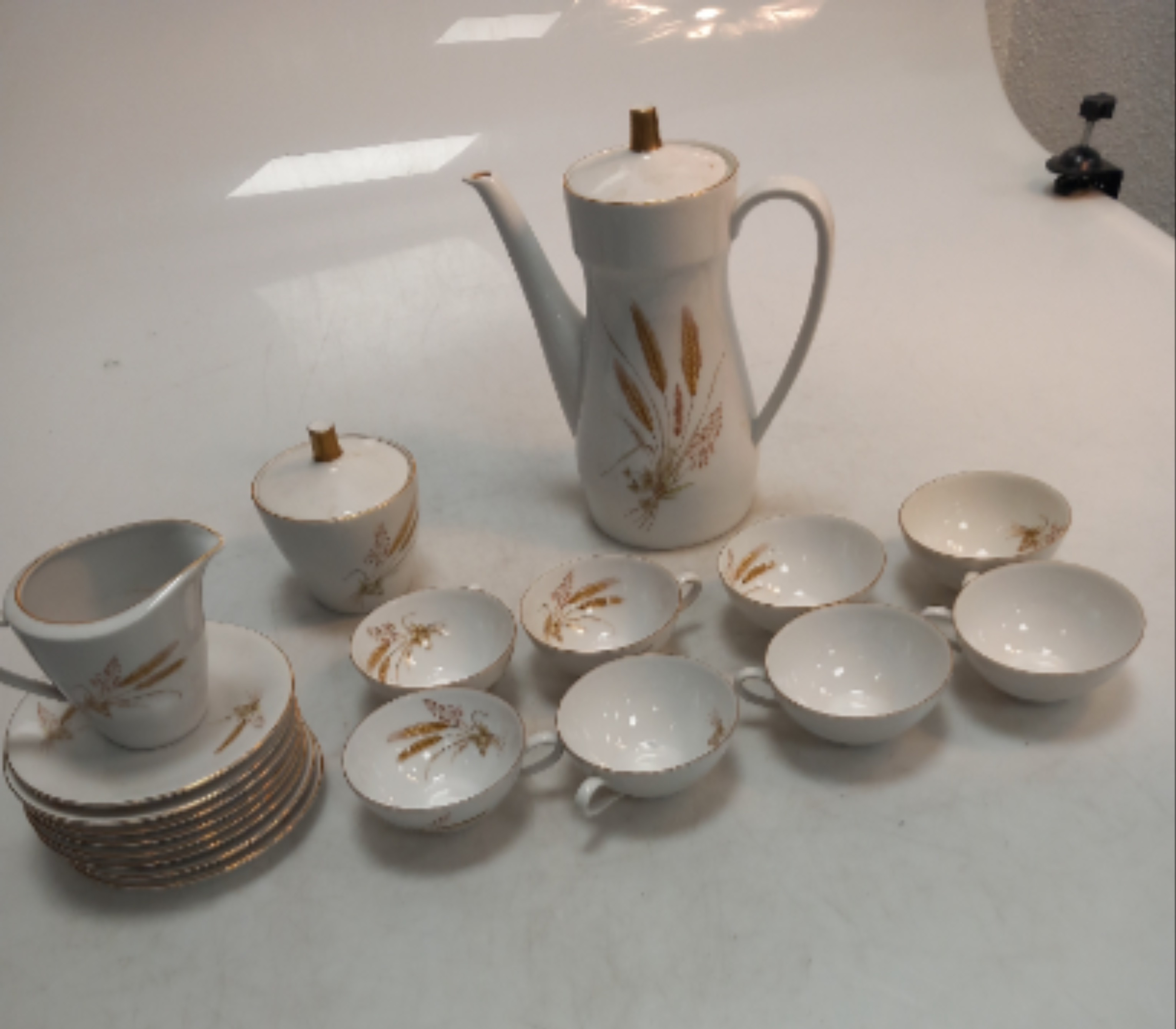 Ancien service de 19 pièces à café en porcelaine - Photo 1