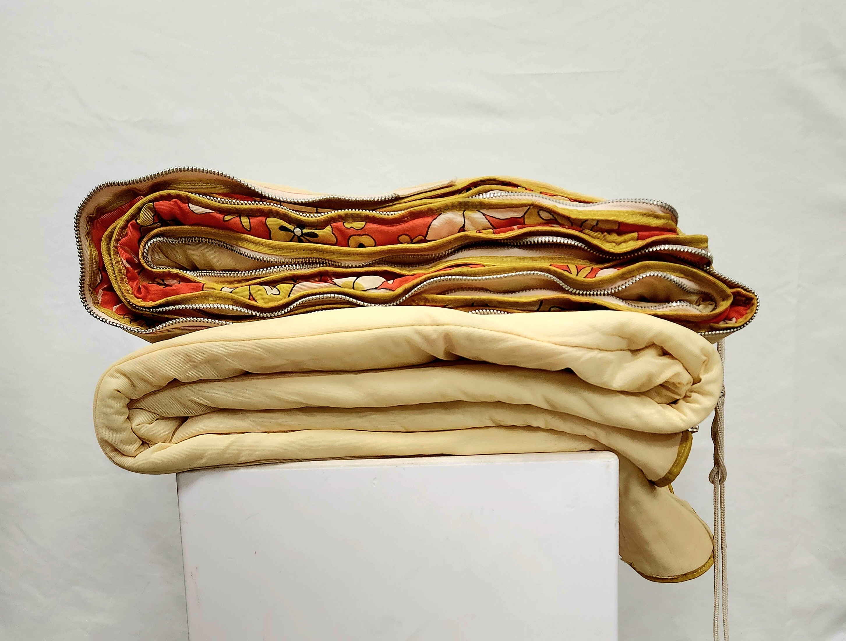 Sac de couchage vintage à motifs de fleurs Très bon état - Vue 4 - 