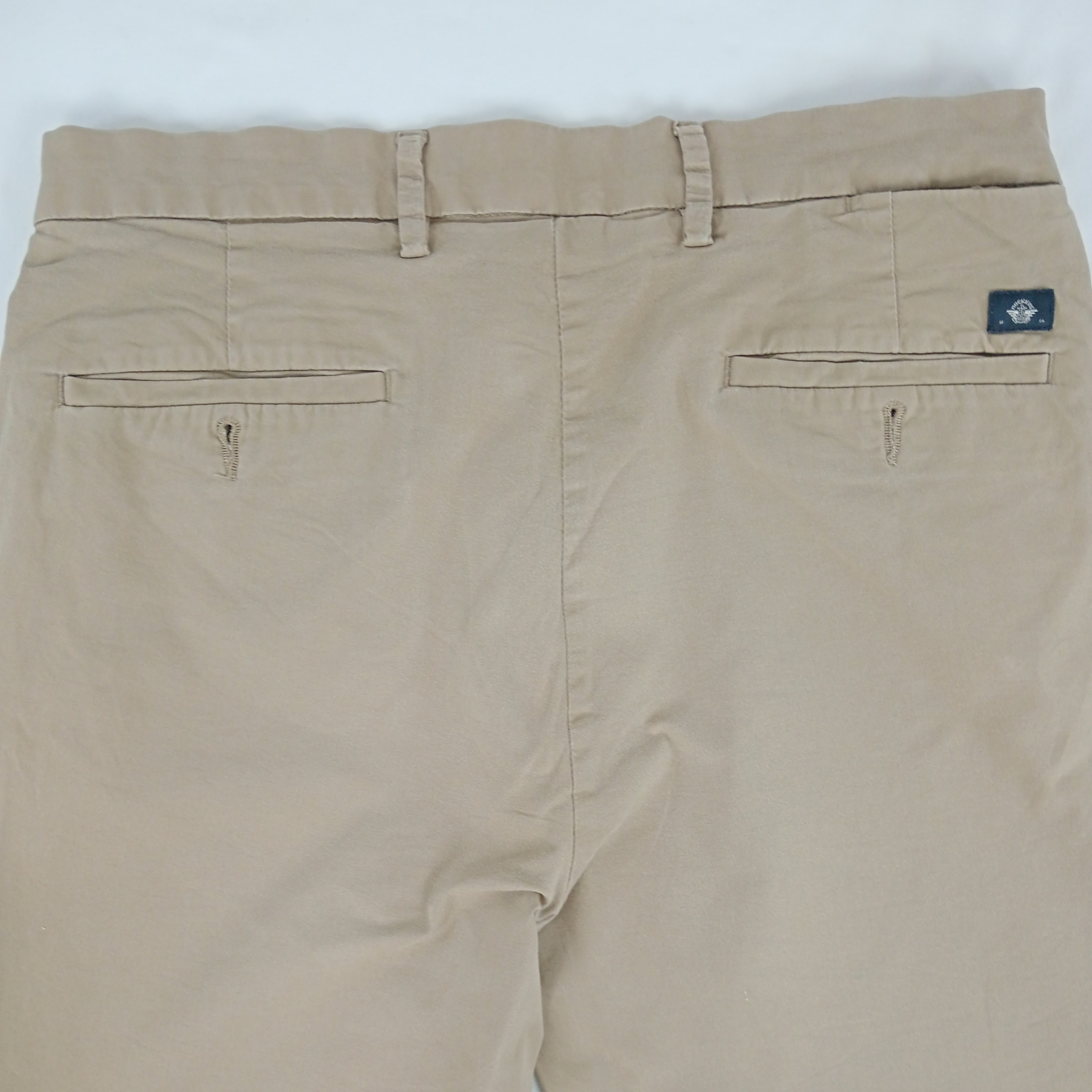 Bermuda homme de la marque Dockers coupe mi- longue de couleur kaki taille US 34/ FR 42 - Photo 4