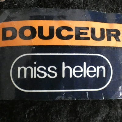 Lot de 2 pelotes noires - Douceur miss helen - 50g par pelote - Photo 3