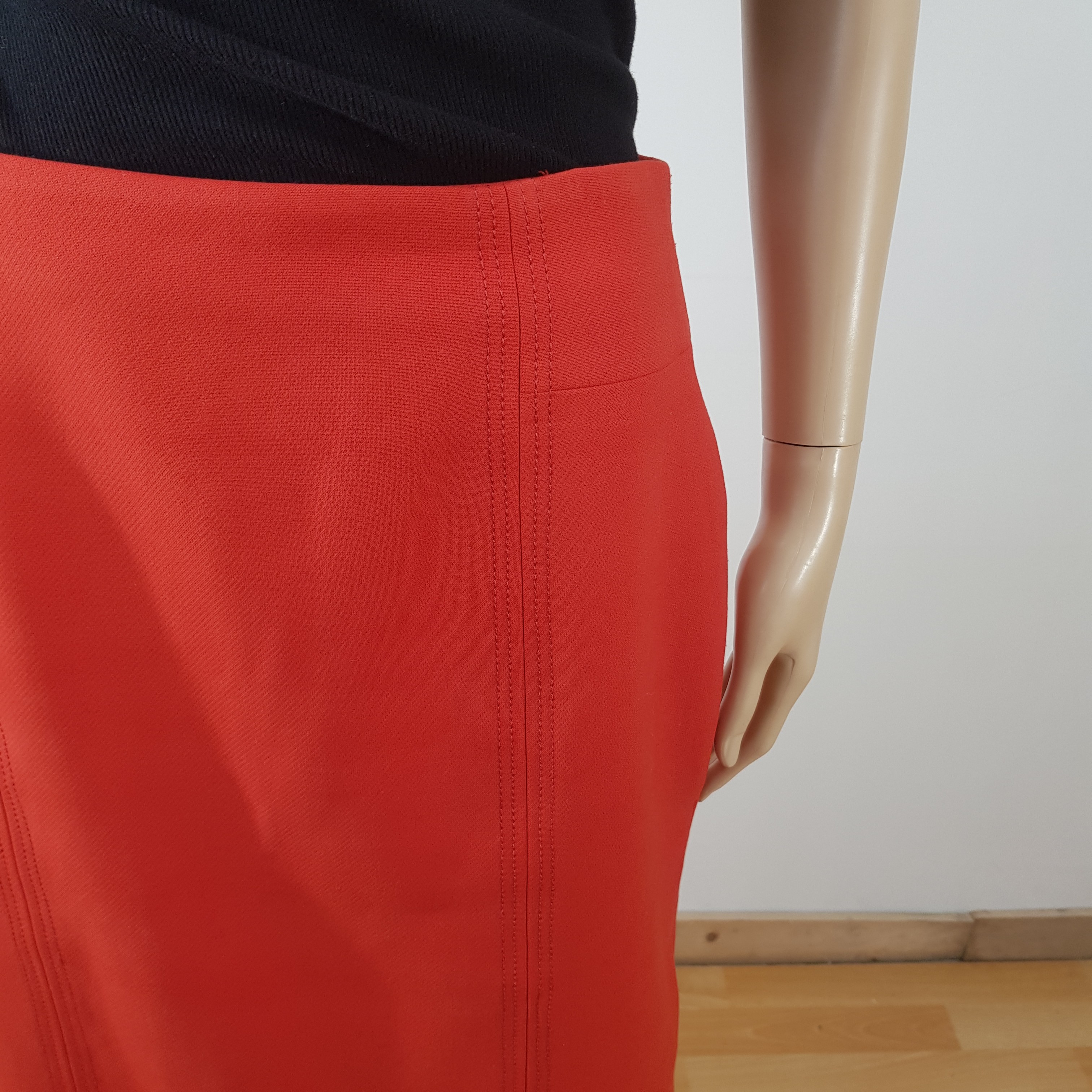 Jupe rouge Un jour ailleurs Paris - Taille 38 - Photo 1