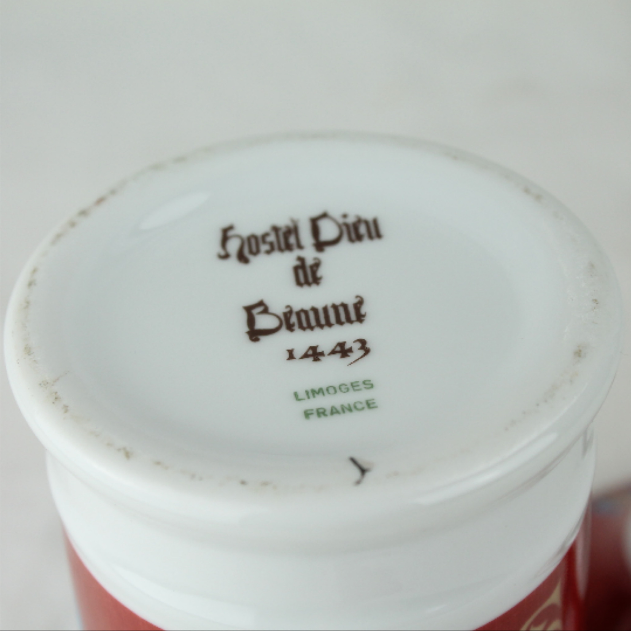 Pot "Hostel Dieu de Beaune", Porcelaine de Limoges - Très bon état - Photo 5