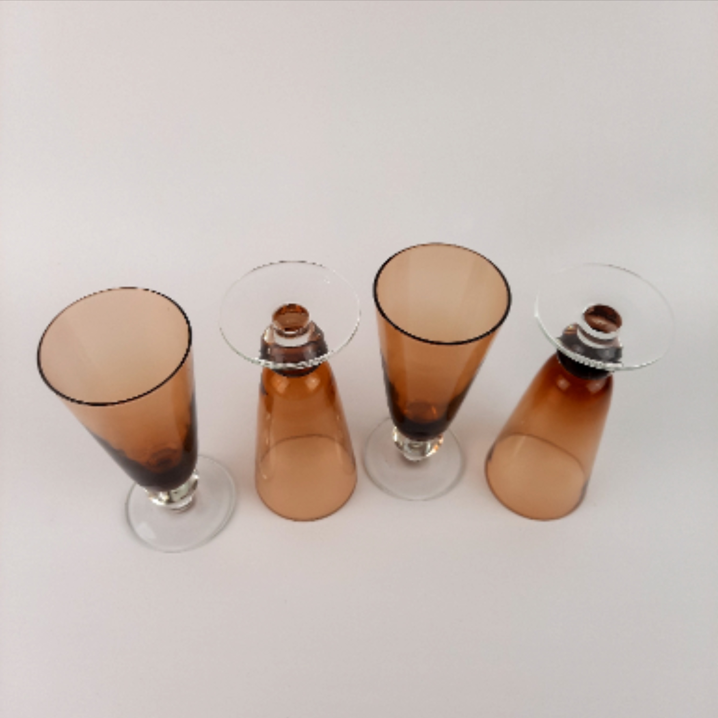 Lot de 4 Flûtes à champagne ambré -années 60 - Photo 1