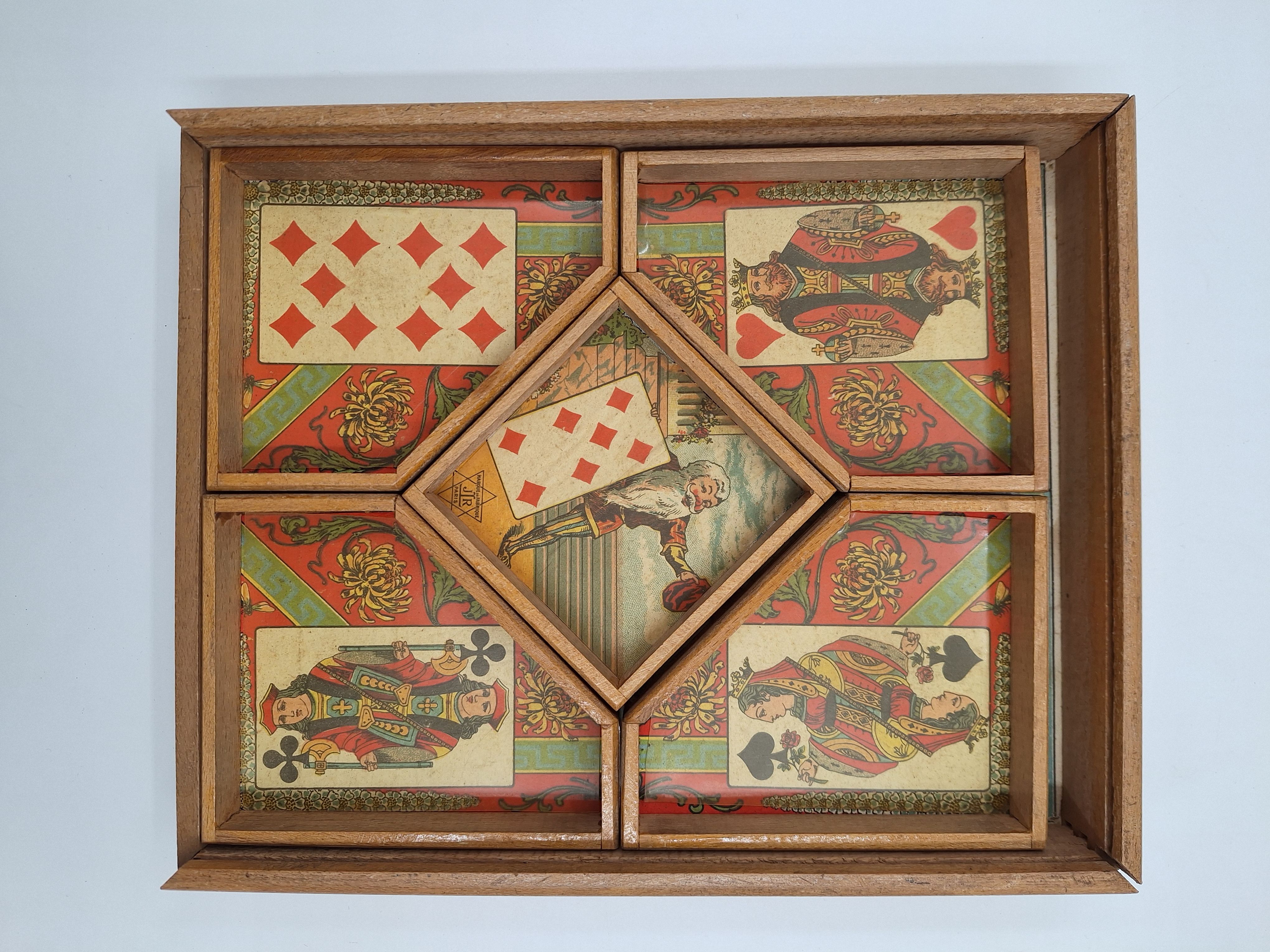 Ancien coffret pour jeu de nain jaune. Bois. Multicolore. Sans jeton. Très bon état - Vue 2 - 