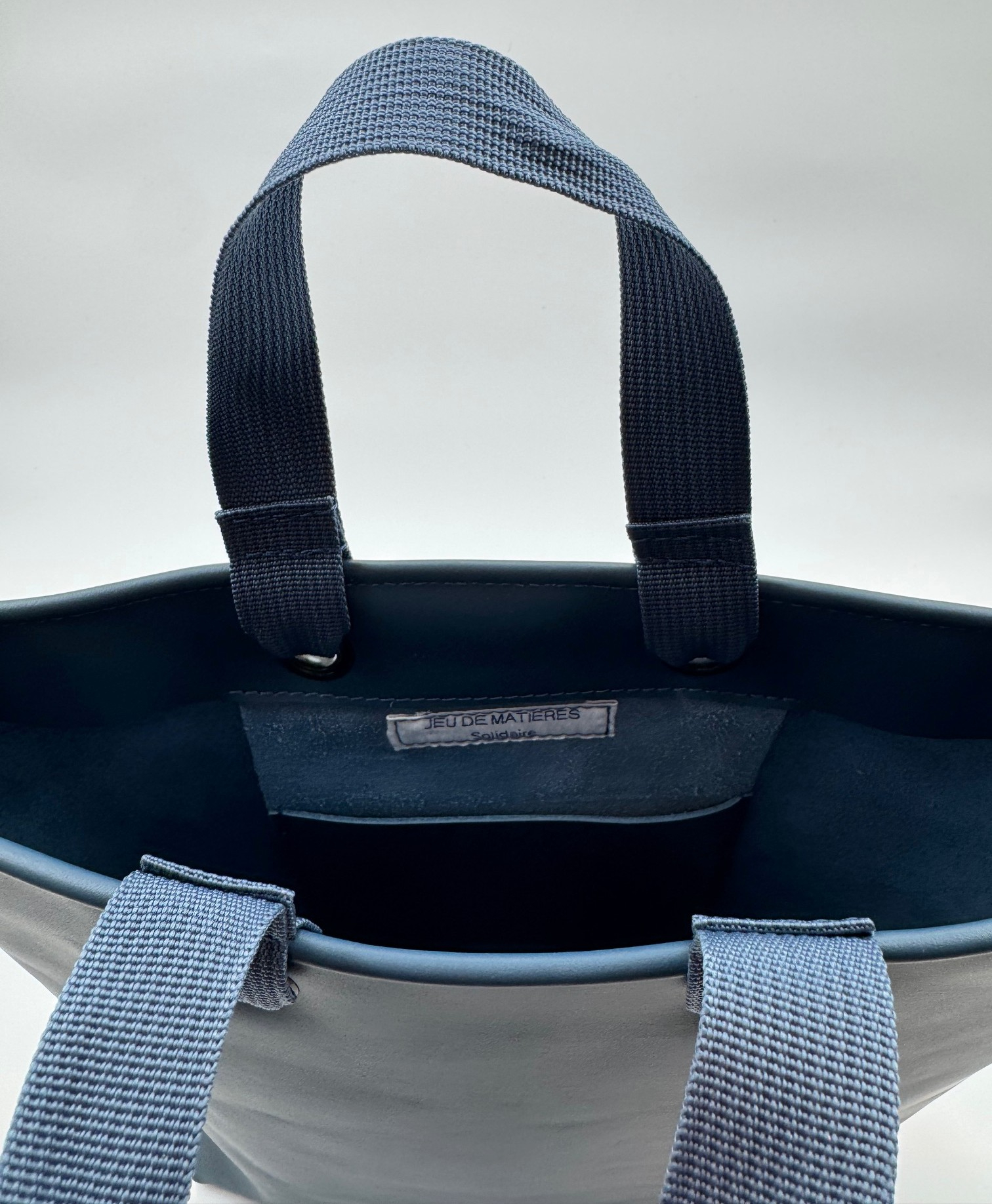 BB Cabas bleu marine en cuir lisse Comme neuf - Vue 2 - 