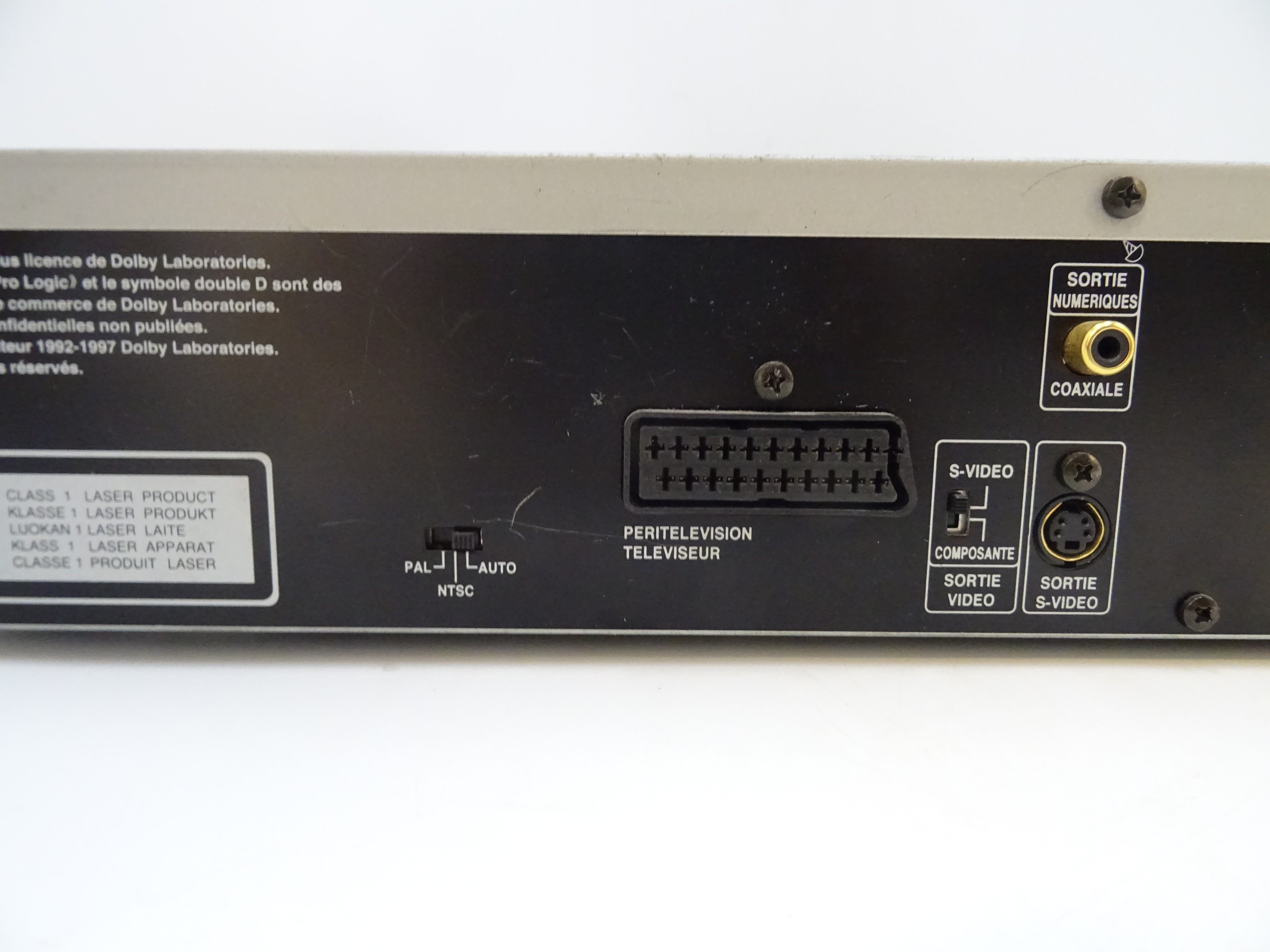 Voir photo 5 de Lecteur CD/DVD PLAYER DVD 4710 Lecteur CD/DVD PLAYER DVD 4710 État correct - Vue 5 -