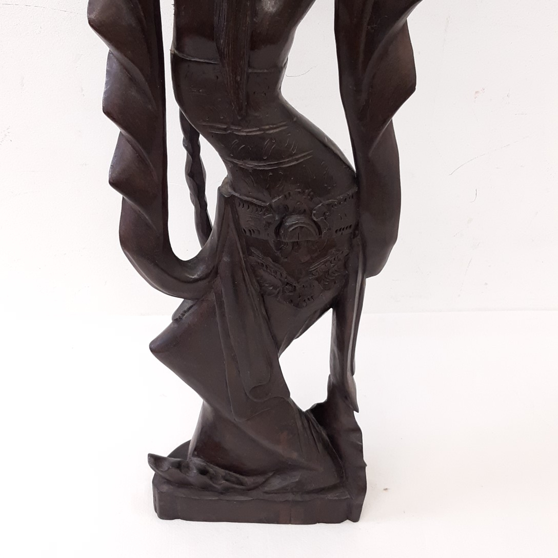 Grande statue en bois danseuse asiatique - Photo 5