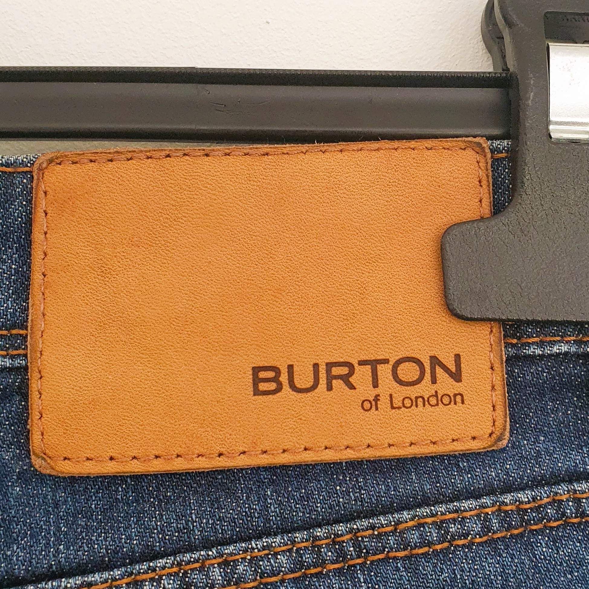 Jean Burton of London regular fit taille 44 - Photo 4