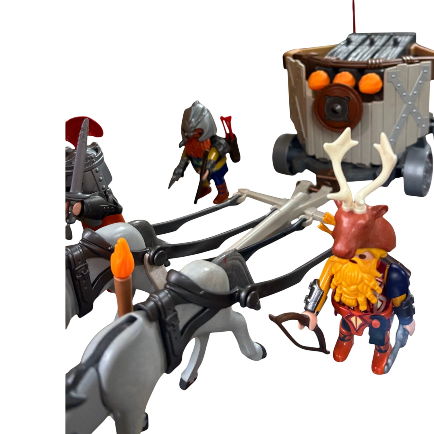 Playmobil Lights n°9341 Char De Combat Avec Baliste Et Nains Très bon état -  reconditionné disponible sur Label Emmaüs