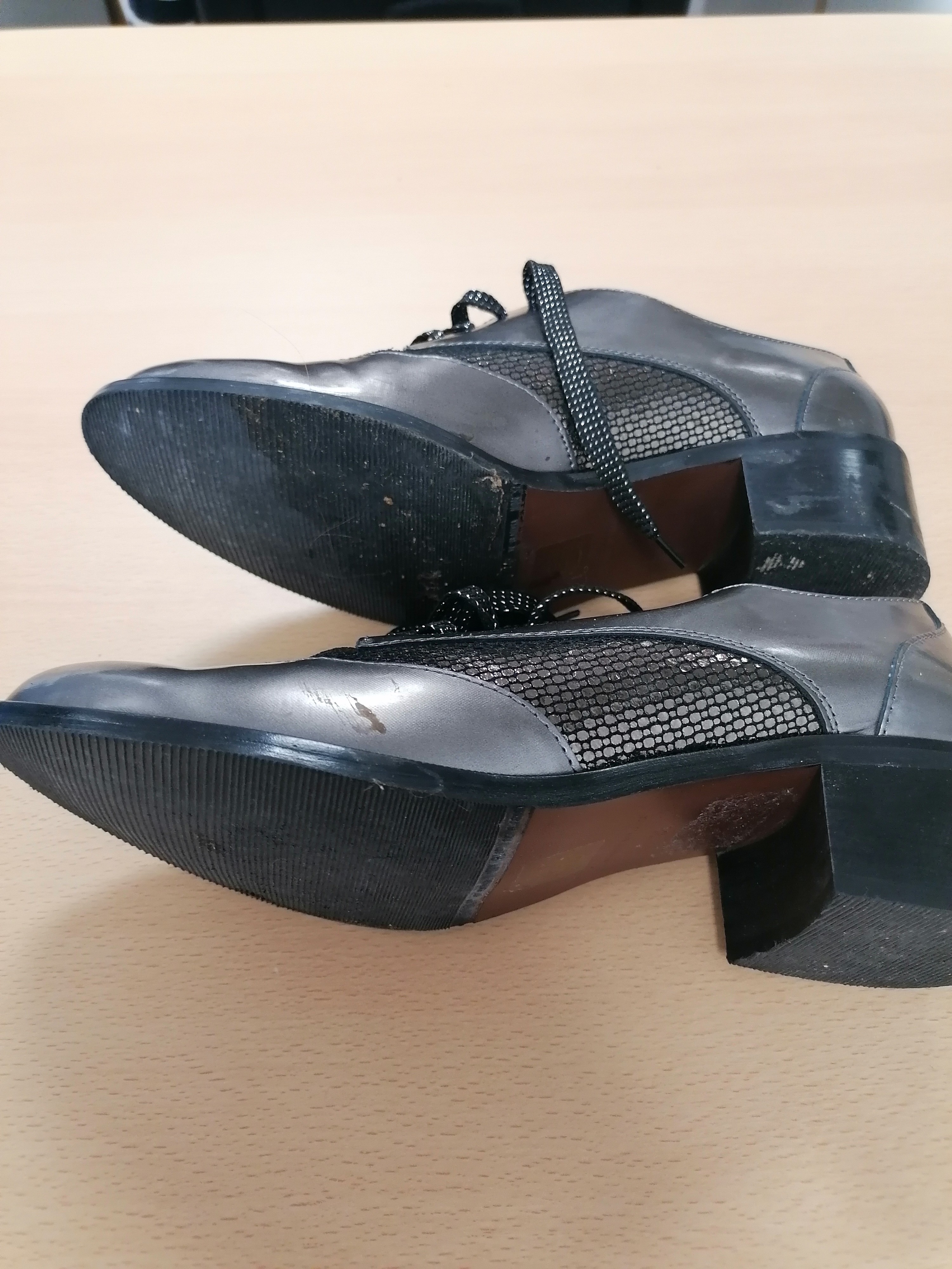 Chaussures à talons noires brillantes à strass chics HE Diffusion pointure 38 - Photo 5