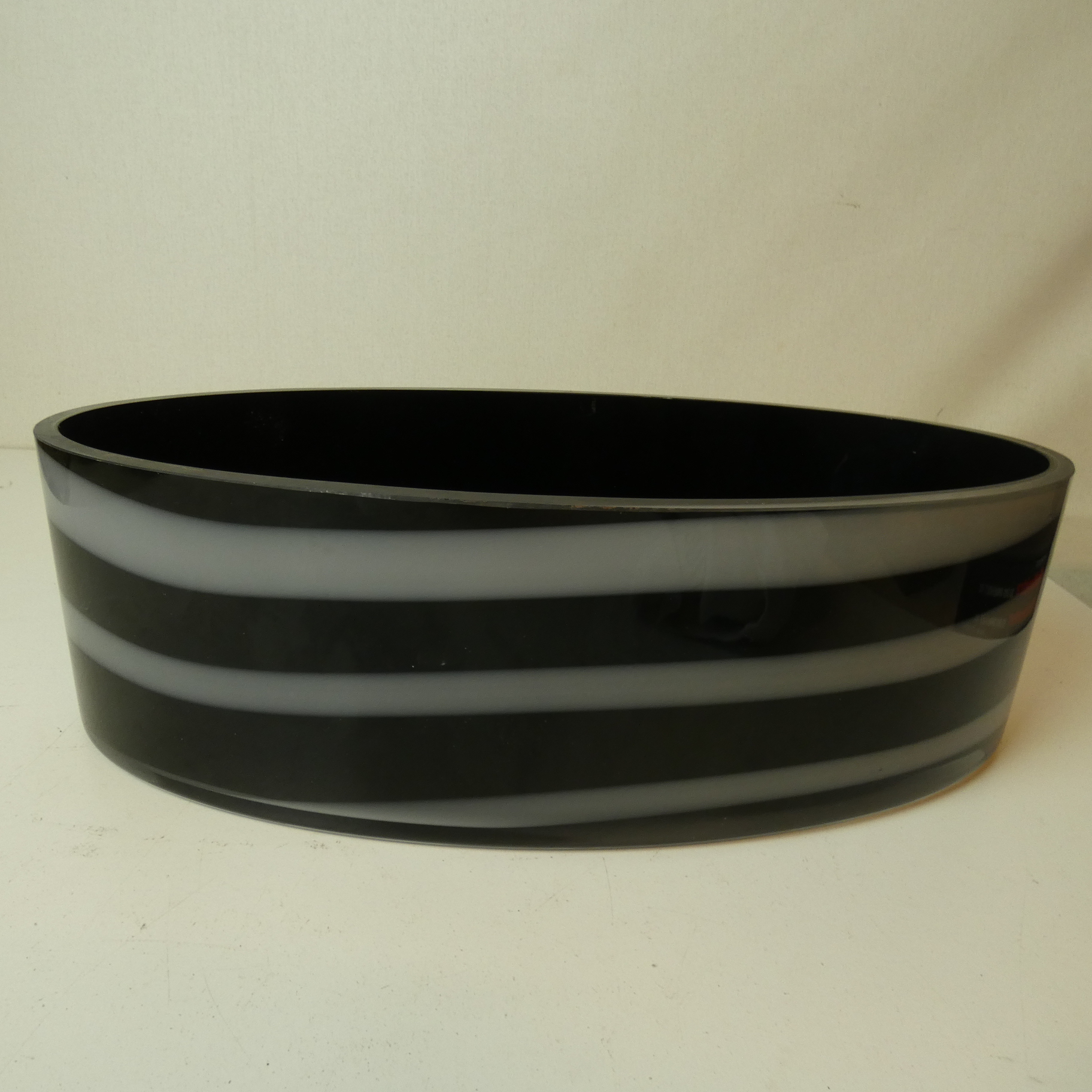 Cache pot grand modèle  Très bon état -  reconditionné disponible sur Label Emmaüs