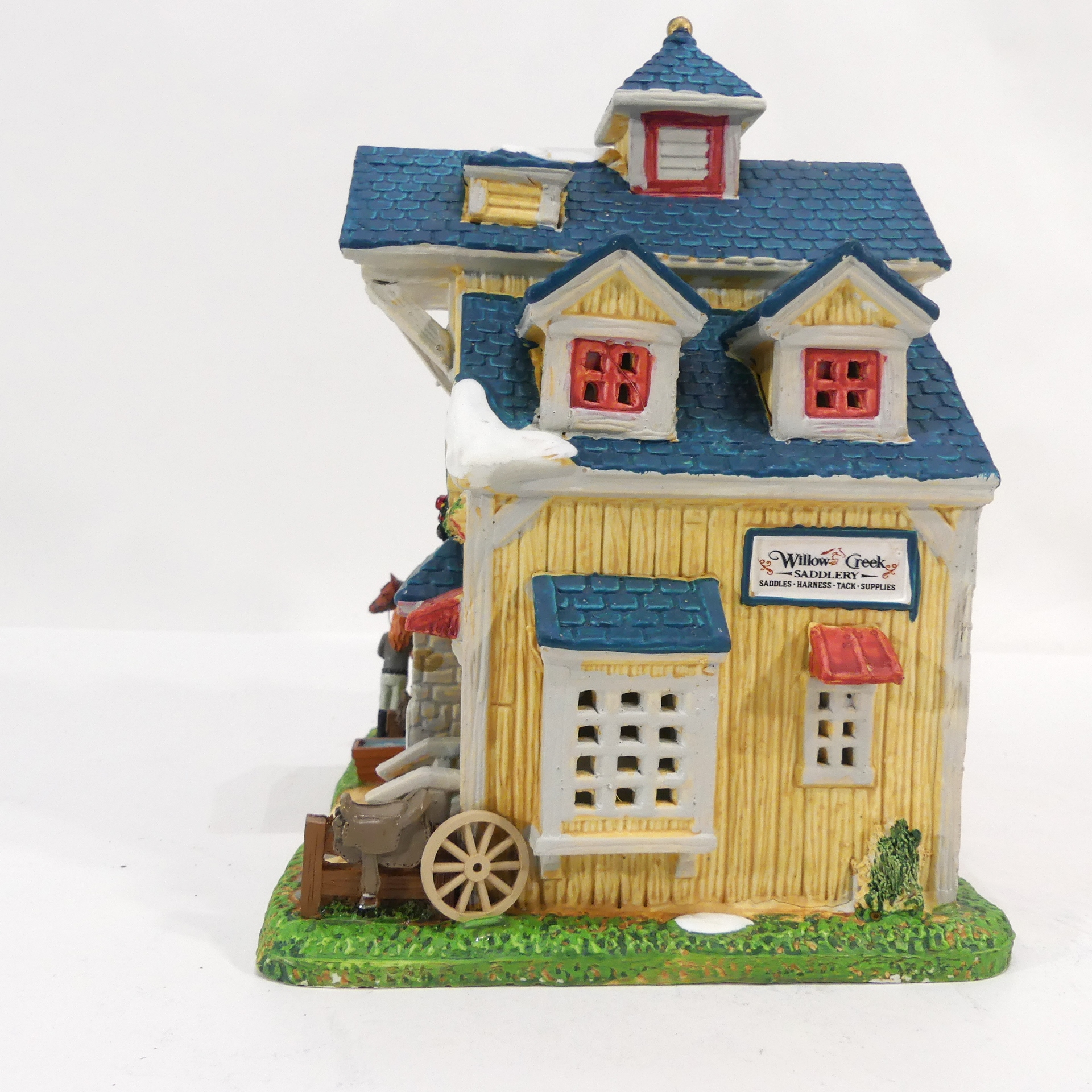 Voir photo 17 de Maison miniature Lemax -Willow Creek centre équestre Le risseau des Saules Maison miniature Lemax -Willow Creek centre équestre Le risseau des Saules Bon état - Vue 17 -