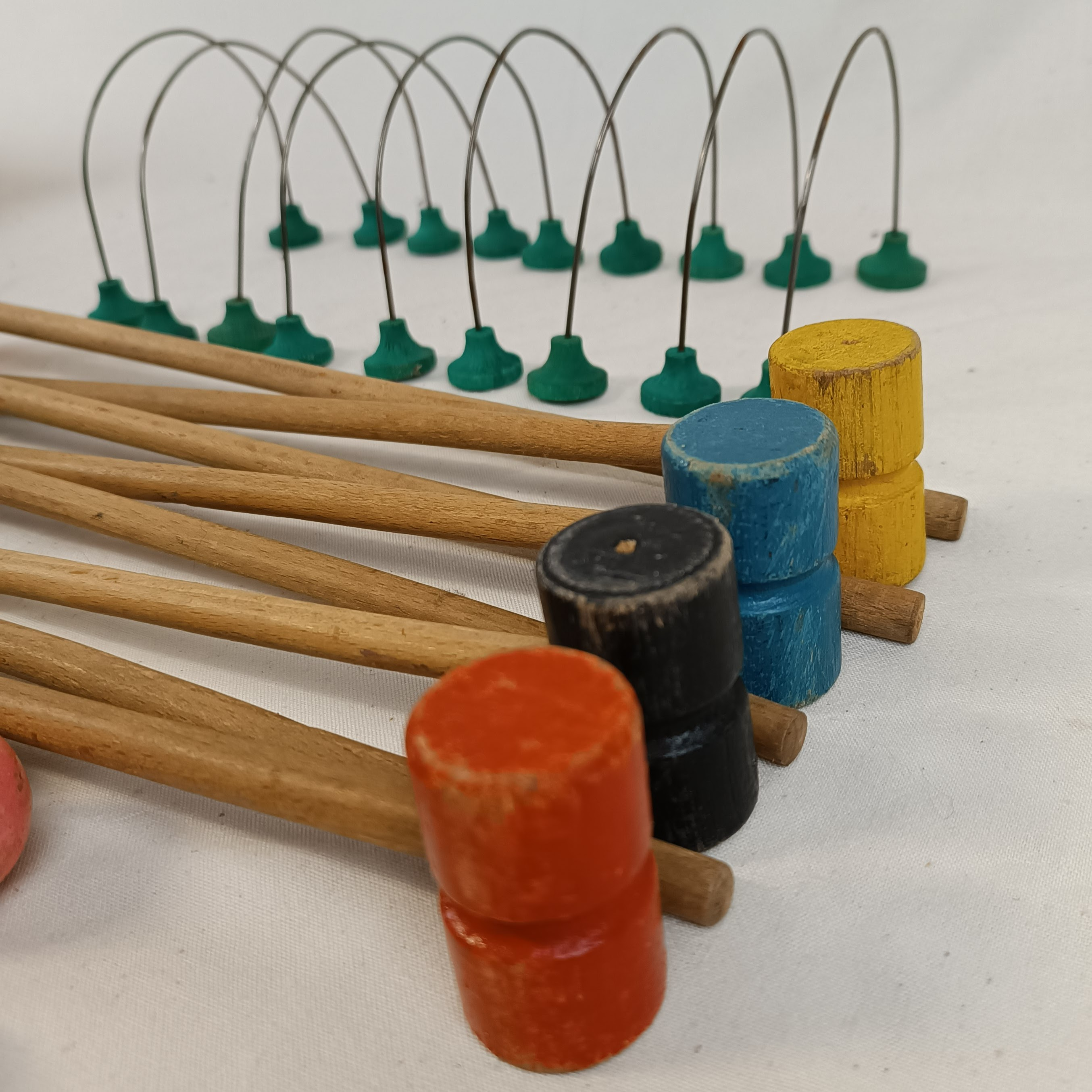 Jeu de Croquet de Table ancien, en bois, dans sa boite d'origine État correct - Vue 4 - 