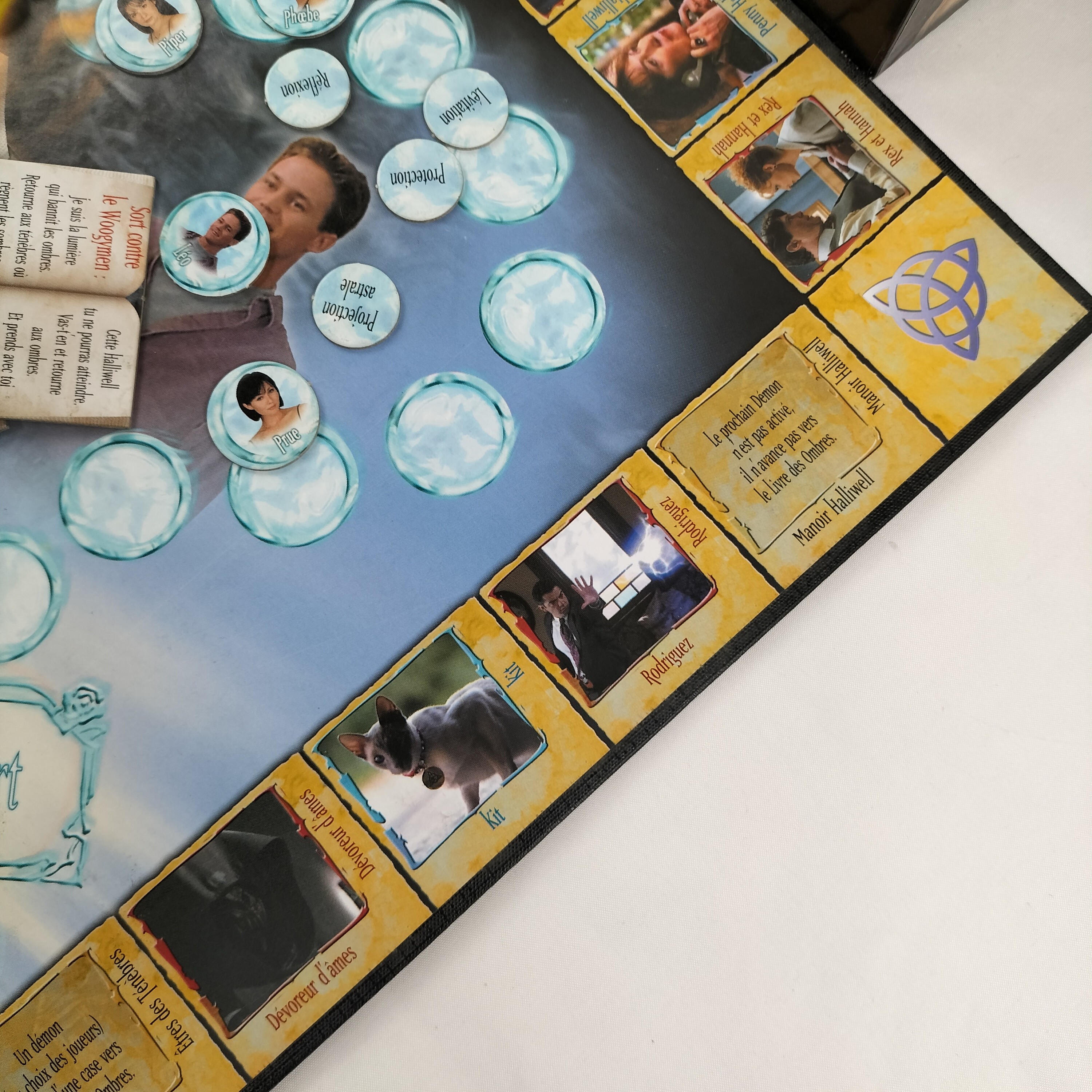 Jeu de Société Charmed : Le Livre Des Ombres - État correct - Photo 8