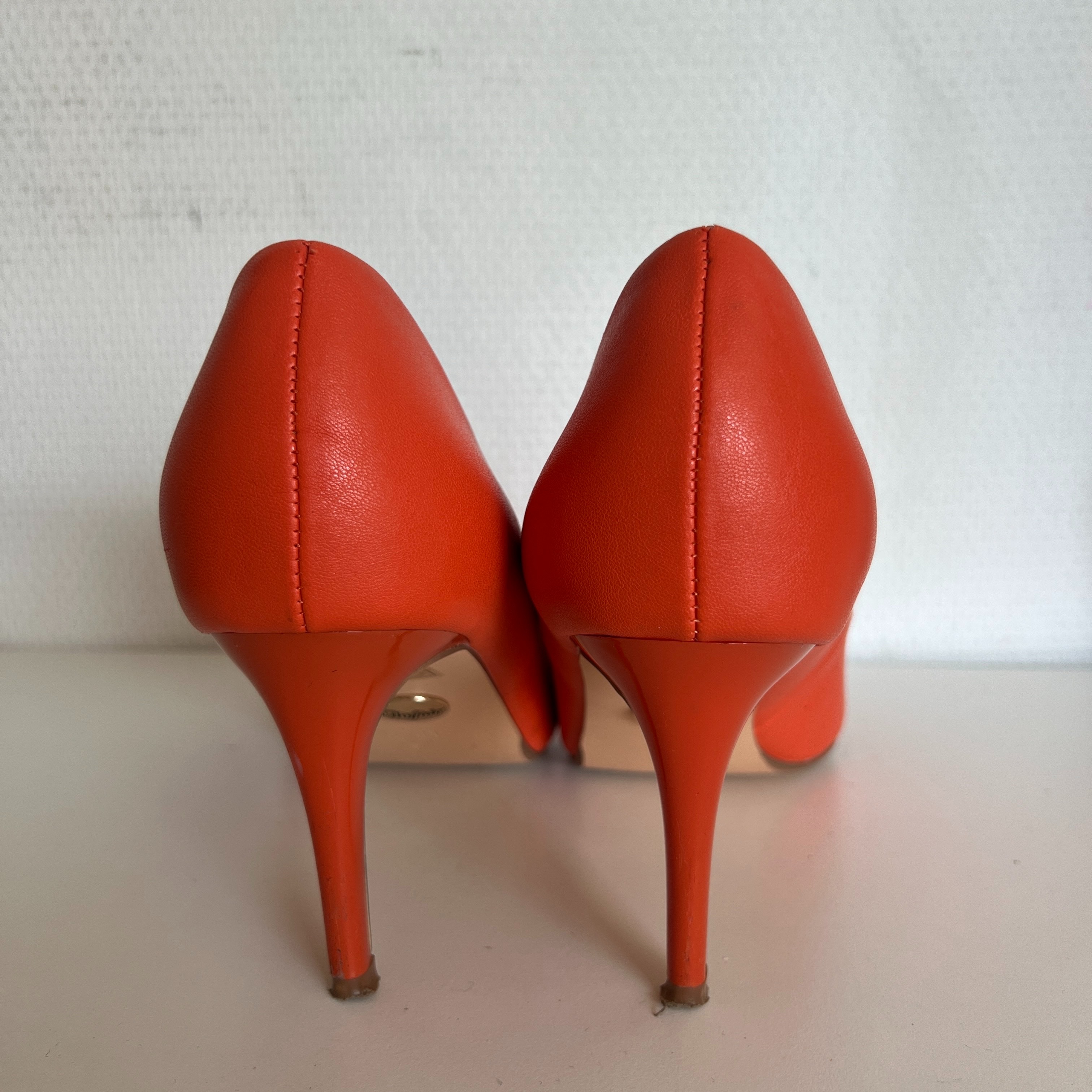 Voir photo 4 de Escarpins Buffalo orange, femme T41 Escarpins Buffalo orange, femme T41 Bon état - Vue 4 -