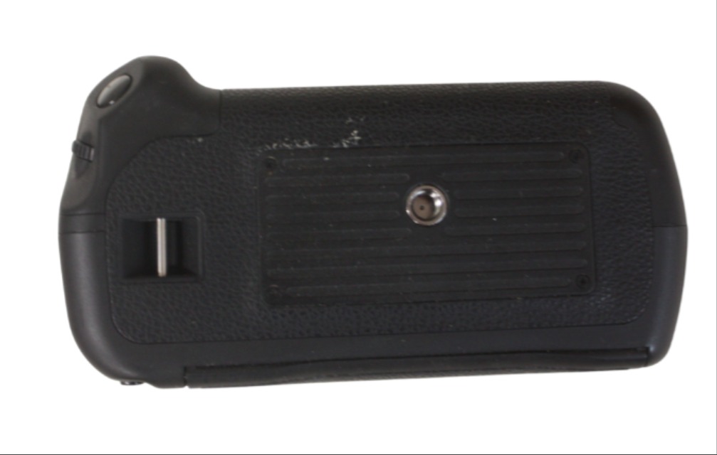 Batterie Canon BG-E4 (non testé) Bon état - Vue 5 - 