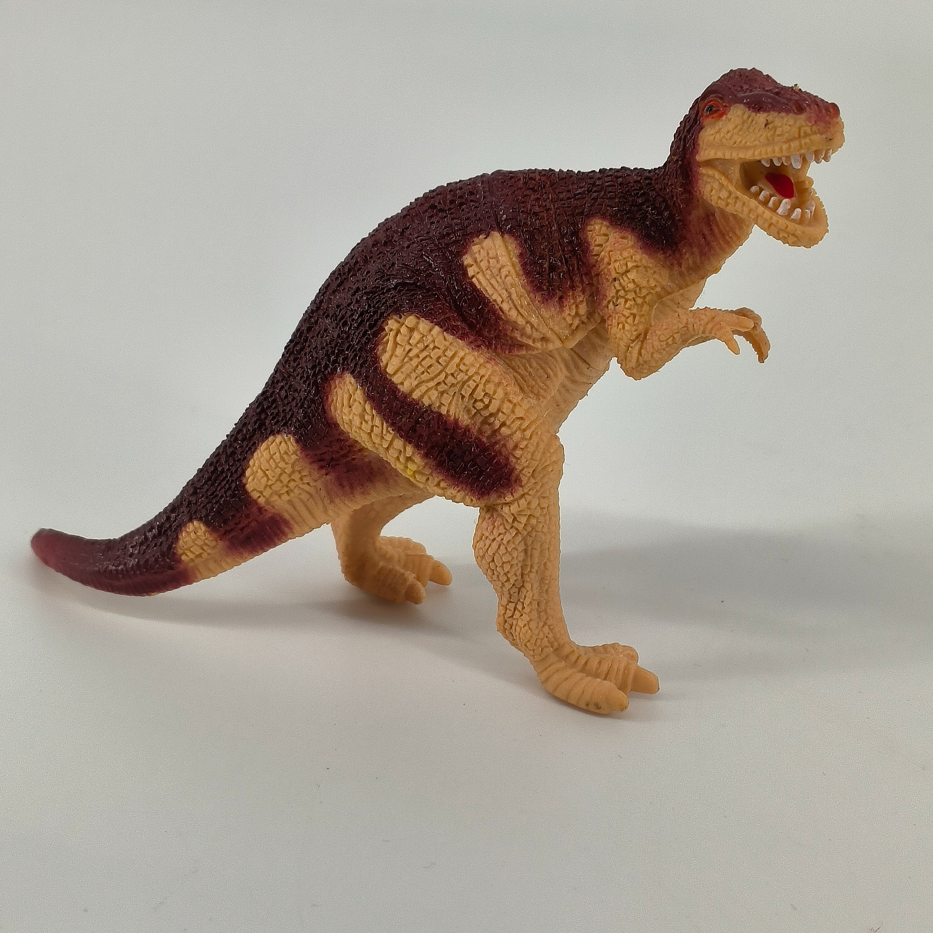 Voir photo 8 de Lot de sept figurines dinosaures Lot de sept figurines dinosaures - Vue 8 -