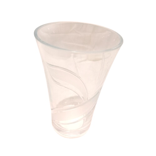 Vase en verre gravé Très bon état -  reconditionné disponible sur Label Emmaüs