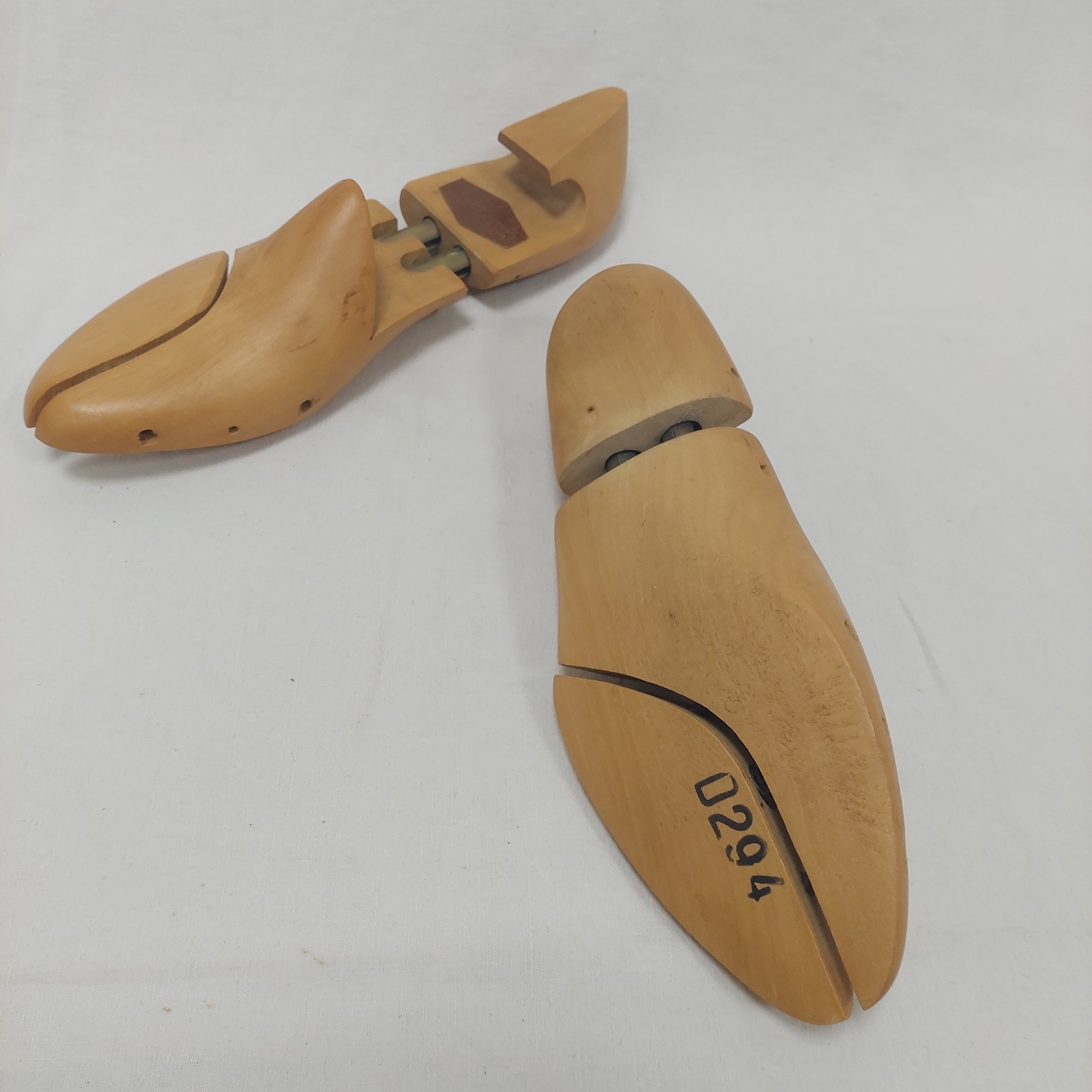 Embauchoirs en bois - J.M. Weston - taille 39 - D294 Bon état - Vue 3 - 
