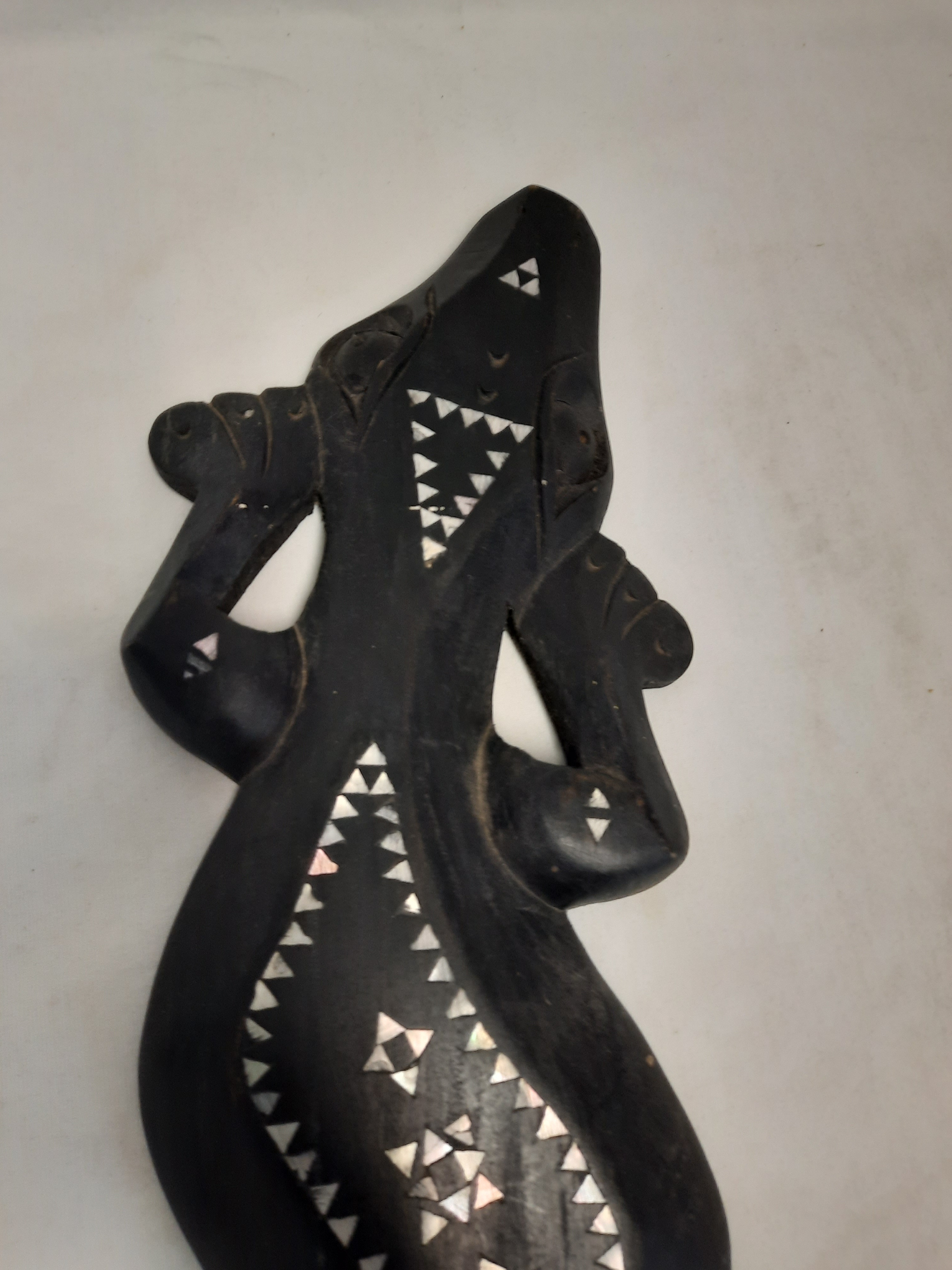Salamandre en Bois Africain - Photo 1