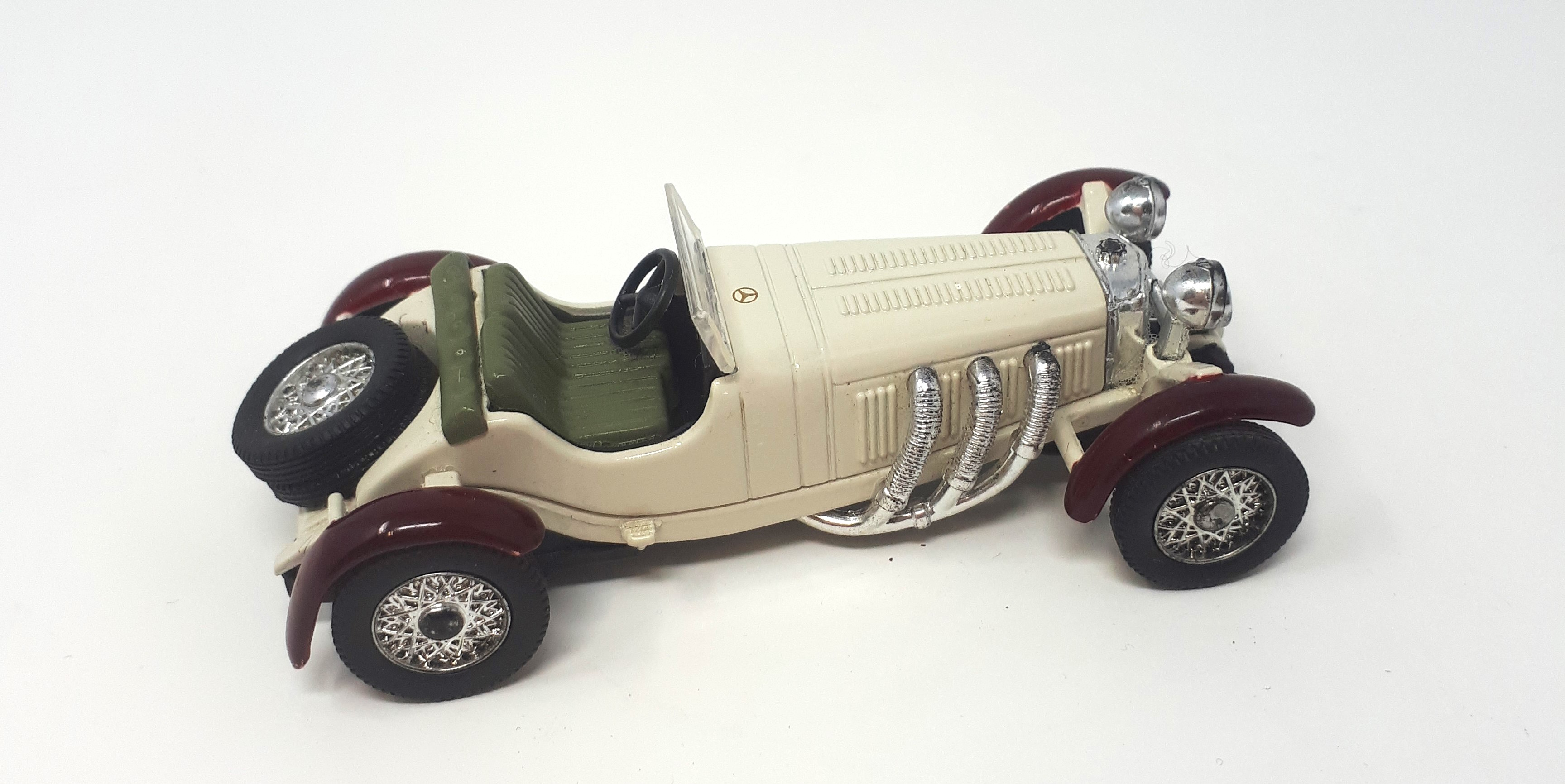 Voiture Mercedes Benz SSKL État correct - Vue 2 - 