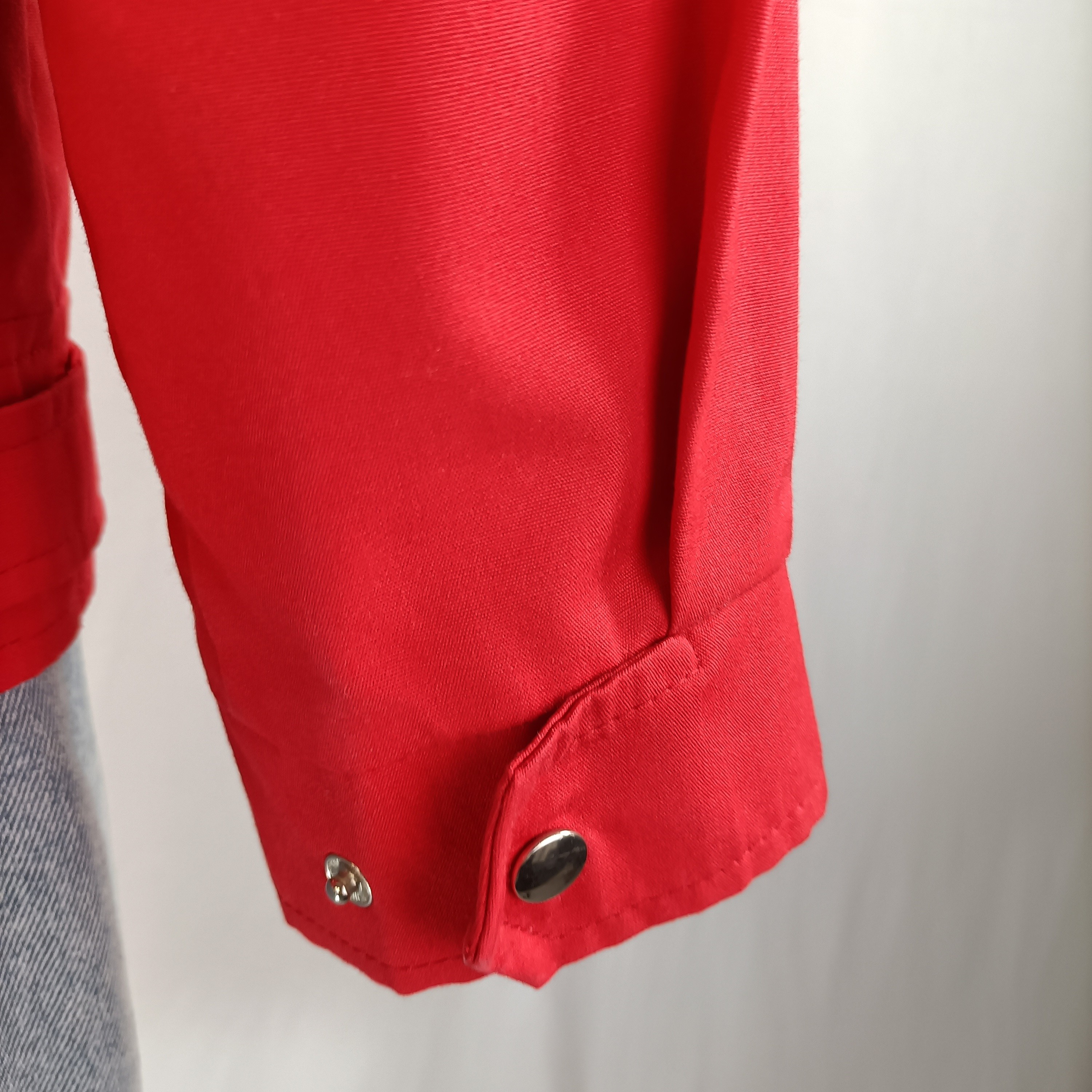 Voir photo 9 de Veste rouge vintage Braun Sport femme taille 40 coton polyester zip argenté Veste rouge vintage Braun Sport femme taille 40 coton polyester zip argenté Bon état - Vue 9 -