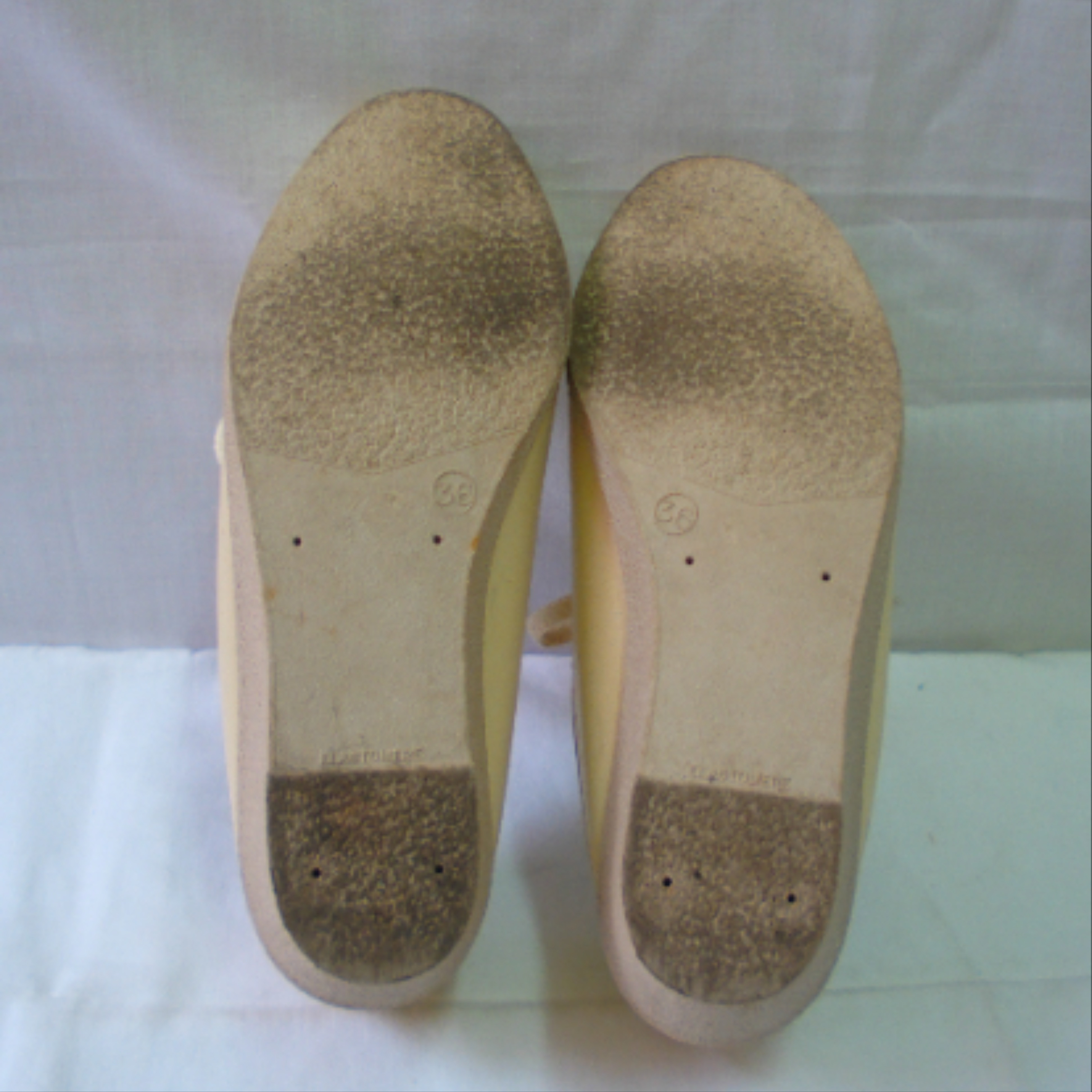 Chaussures Vintage, beige à motif sur le côté, pointure 36 - Photo 4