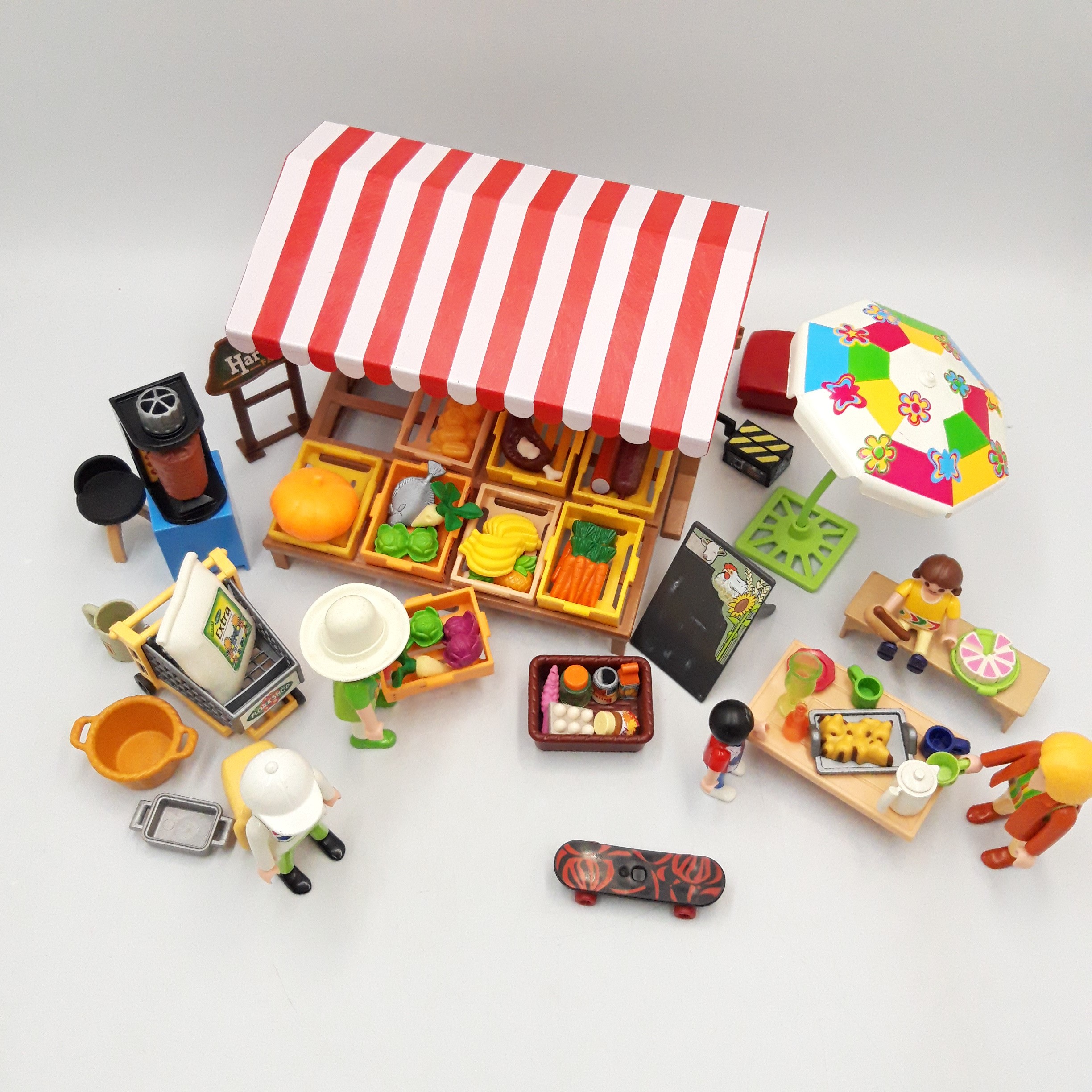 Playmobil référence 6121, 'Marchand avec stand de légumes' 64 pièces - Bon état - Photo 2