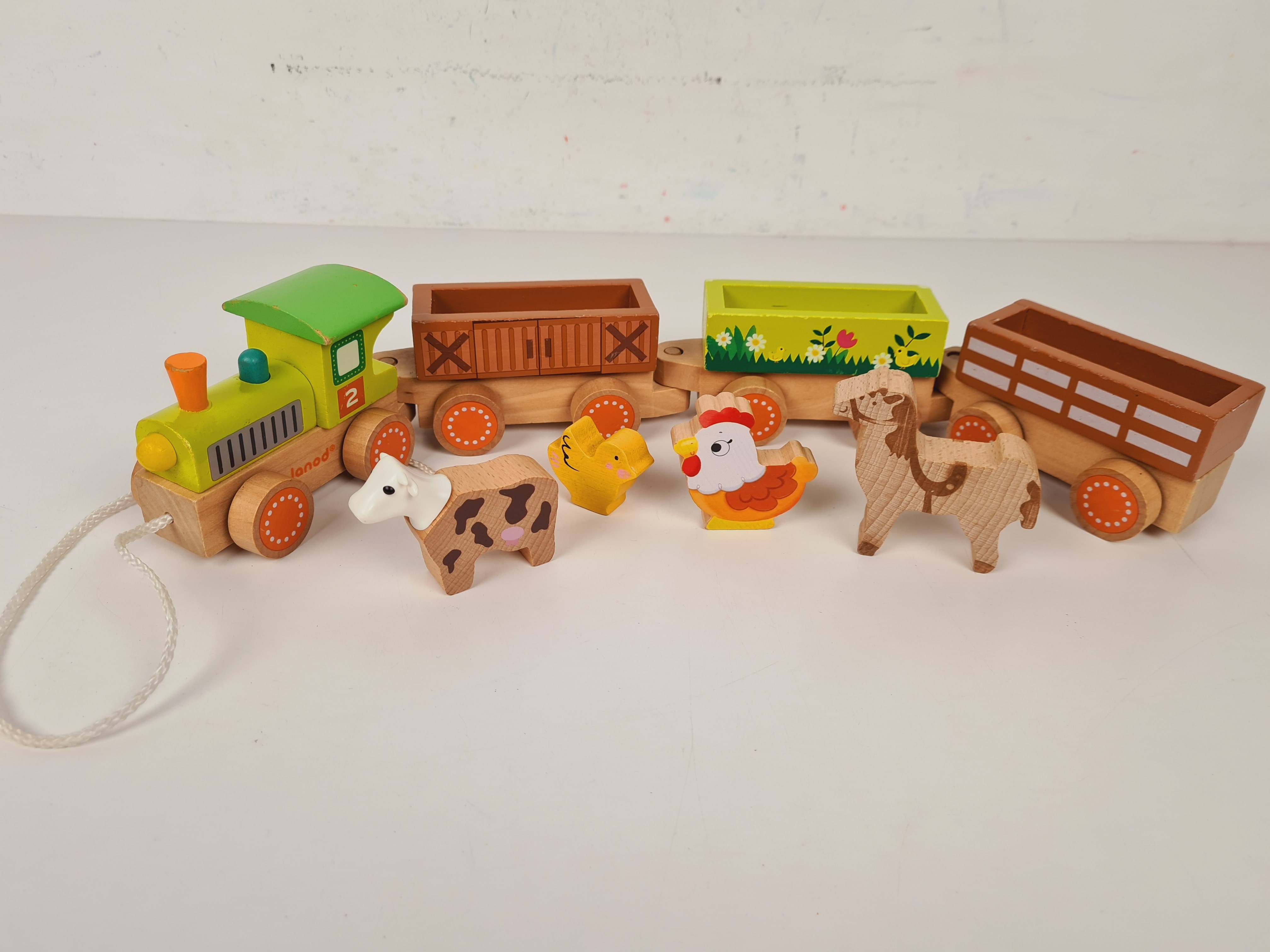 Train Fermier Eddy Toys – Circuit + Grange + Animaux – Son & Lumière – Piles AA Incluses – Dès 18 Mois