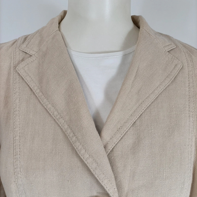 Blazer beige en lin Weekend Max Mara coupe cintrée élégante boutons nacrés taille 40 Très bon état - Vue 12 - 