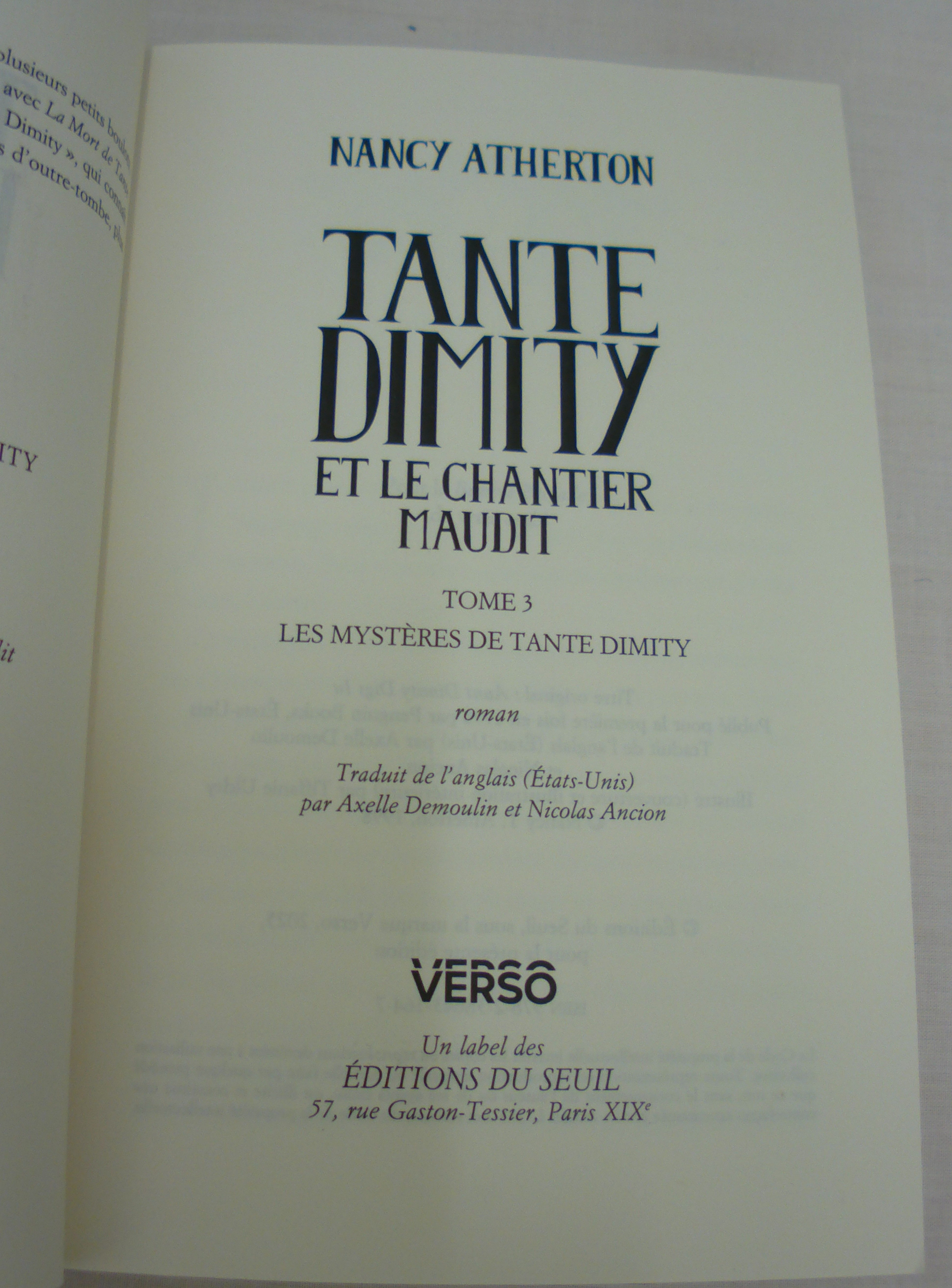 Livre Tante Dimity et le chantier maudit, tome 3 de Nancy Atherton, 2025 - Photo 4