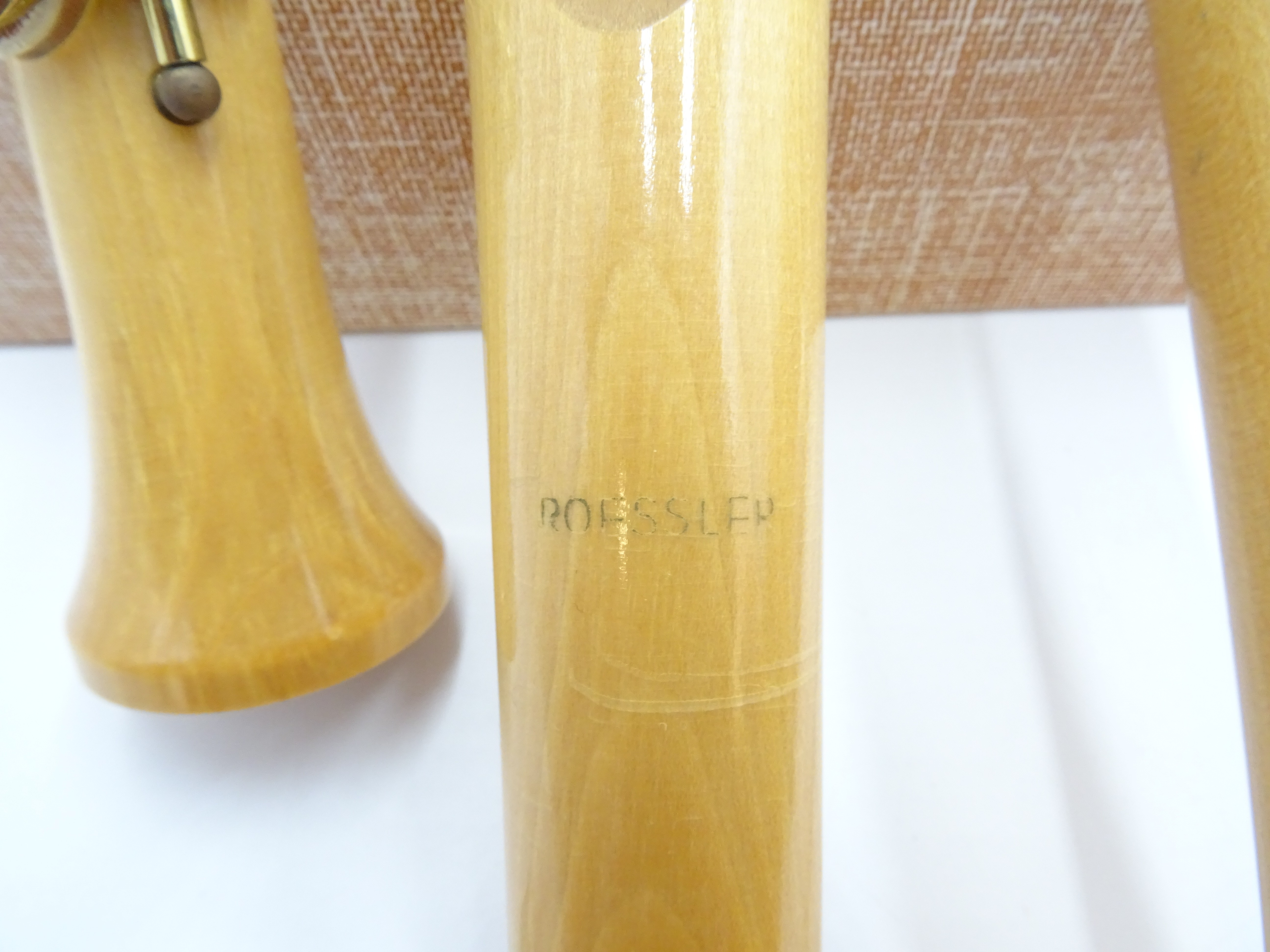 Voir photo 6 de Flute à bec en bois"ROSSLER-SCOLAR-BLOCKFLÖTE". Flute à bec en bois"ROSSLER-SCOLAR-BLOCKFLÖTE". Très bon état - Vue 6 -