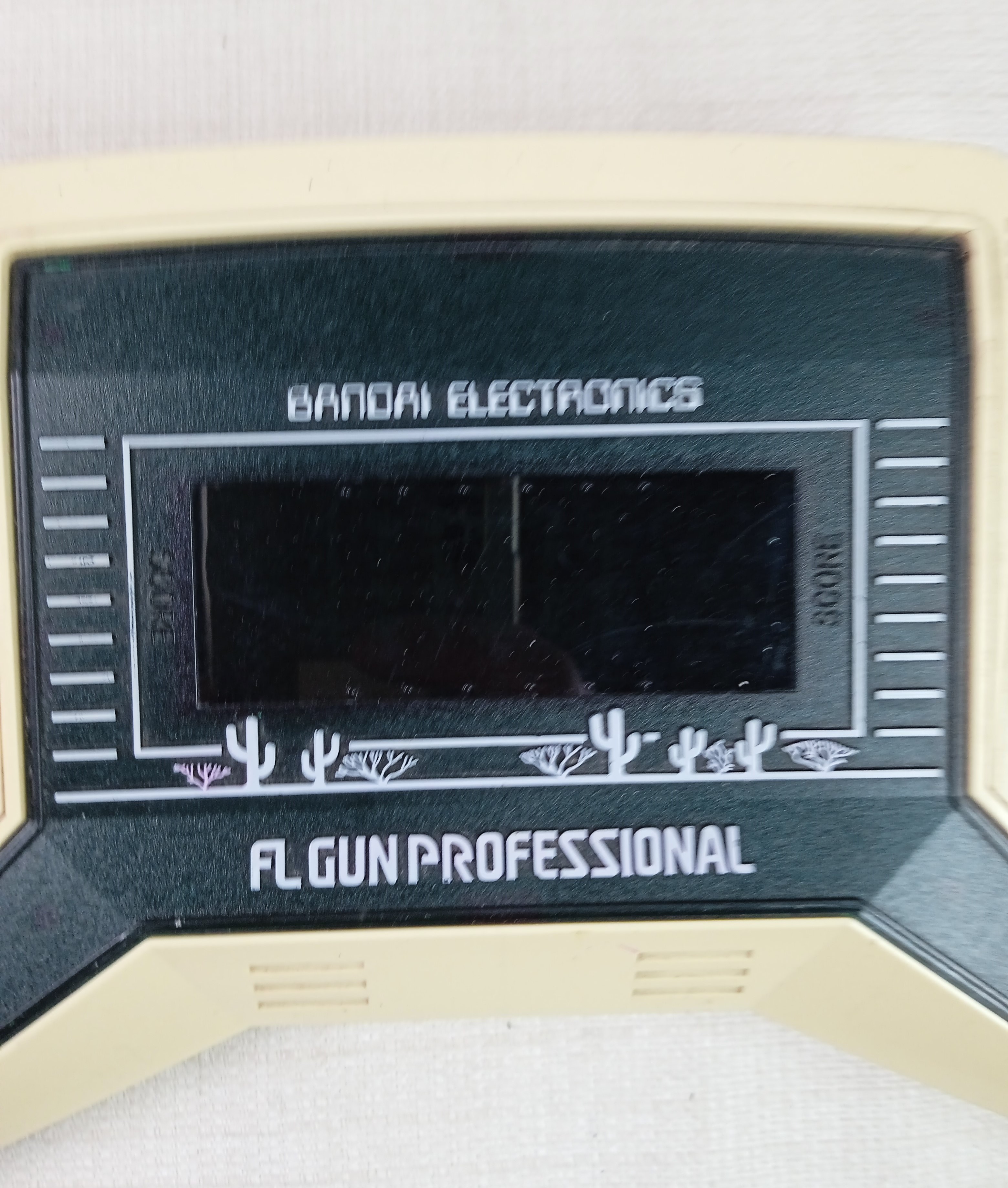 Voir photo 3 de FLGUN PROFESSIONNAL de la marque BANDAI (uniquement pour pièces détachées) FLGUN PROFESSIONNAL de la marque BANDAI (uniquement pour pièces détachées) État correct - Vue 3 -