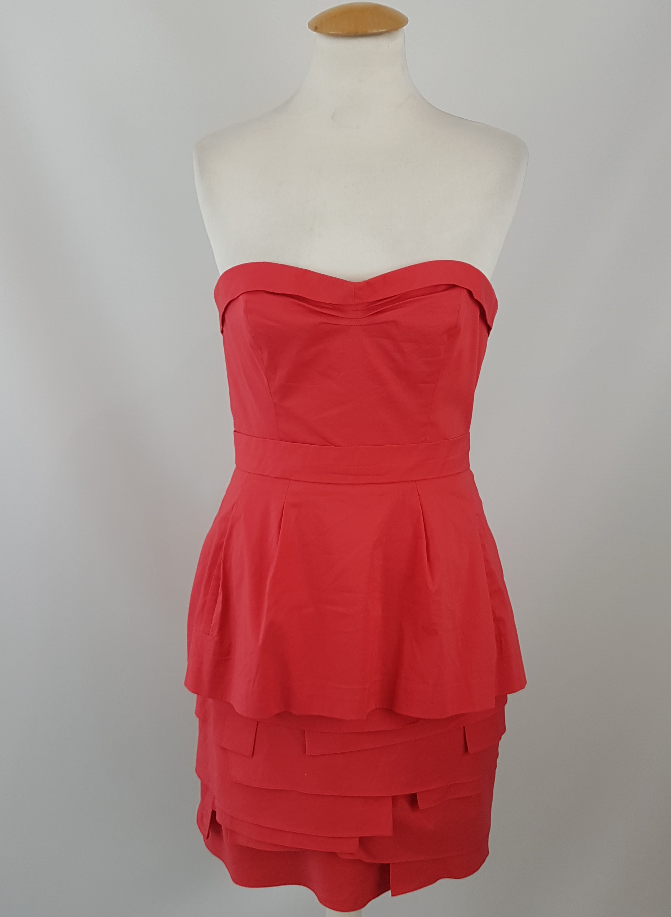 robe neuve - BCBG Max Azria - 34 Comme neuf -  reconditionné disponible sur Label Emmaüs