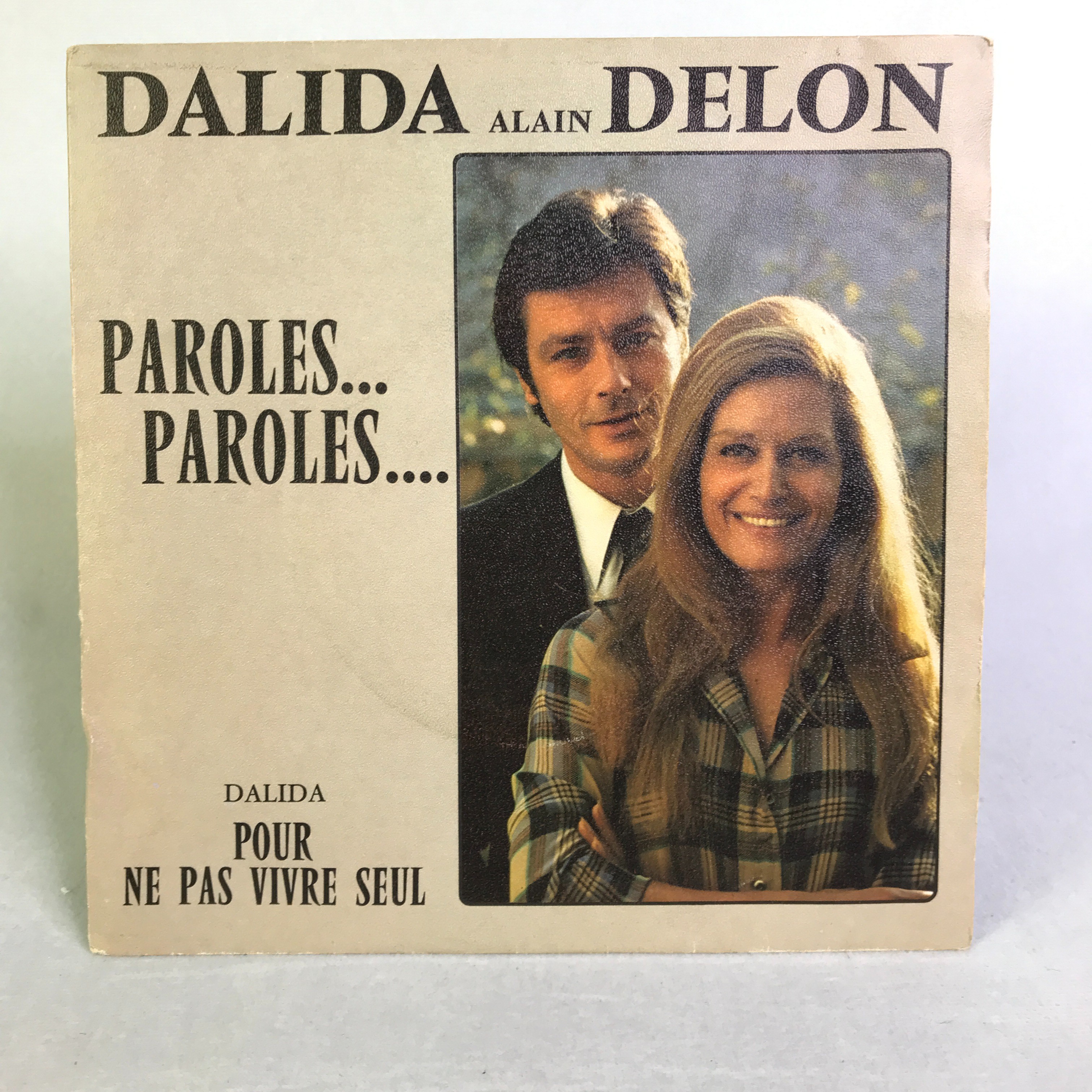 Disque vinyl 45 tours - DALIDA & ALAIN DELON - Paroles...Paroles... - État correct - Photo 2