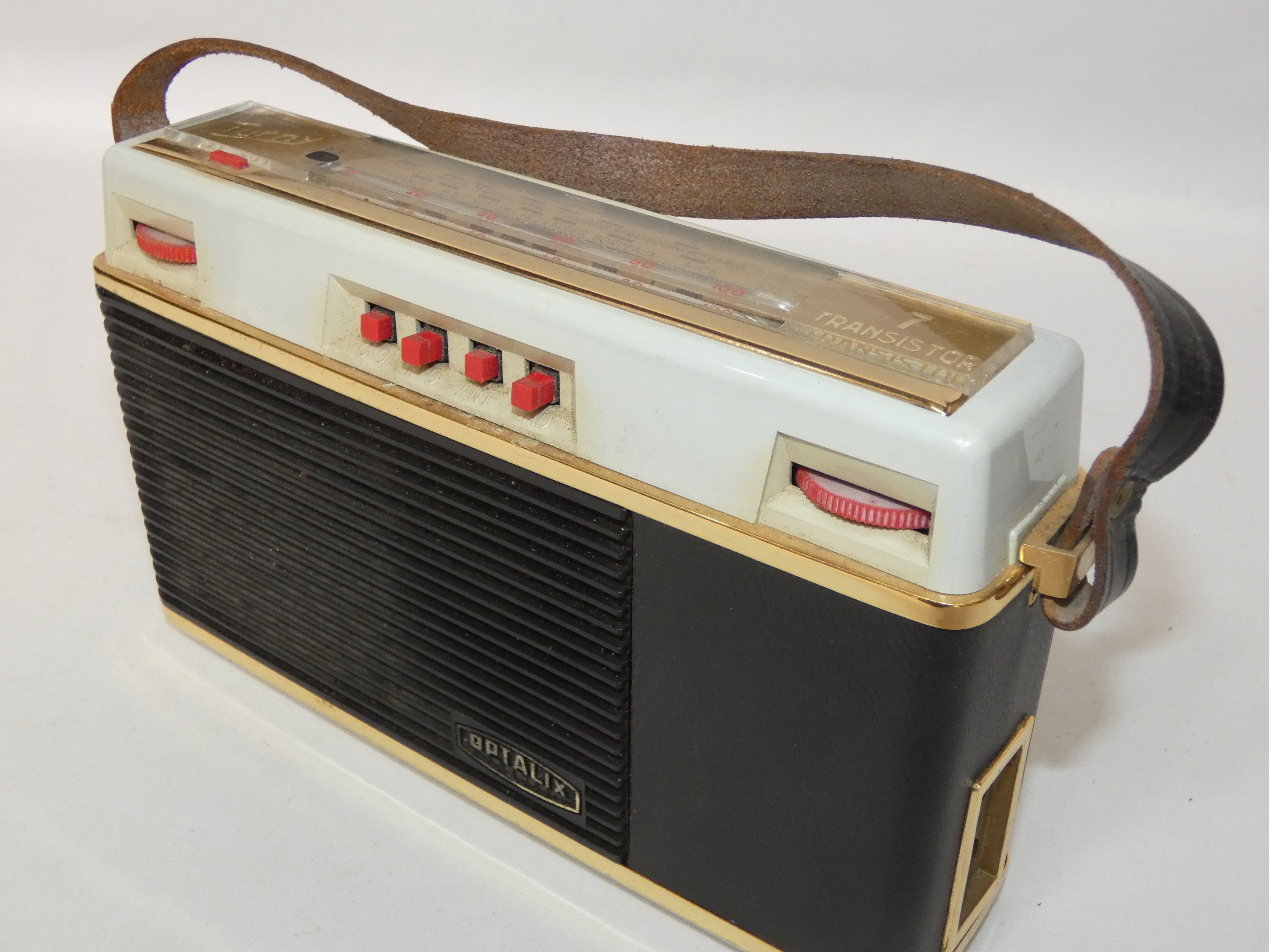 Vieille Radio Optalix TO 100 - Vintage Française - Pour Réparation Ou Décoration