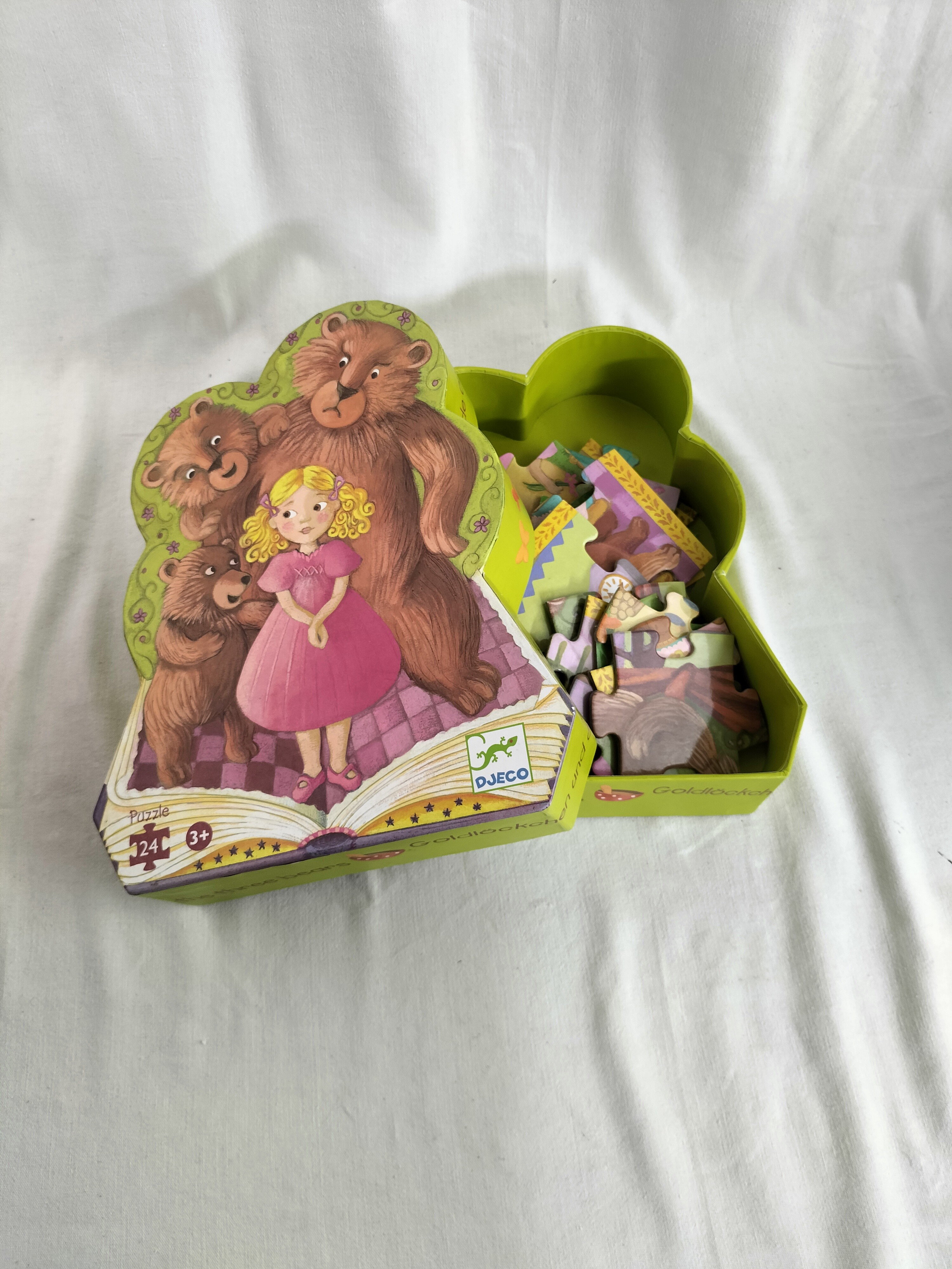 Voir photo 10 de Lot de 5 puzzles silhouettes Djeco pour enfants – Univers contes et poésie vintage Lot de 5 puzzles silhouettes Djeco pour enfants – Univers contes et poésie vintage Bon état - Vue 10 -