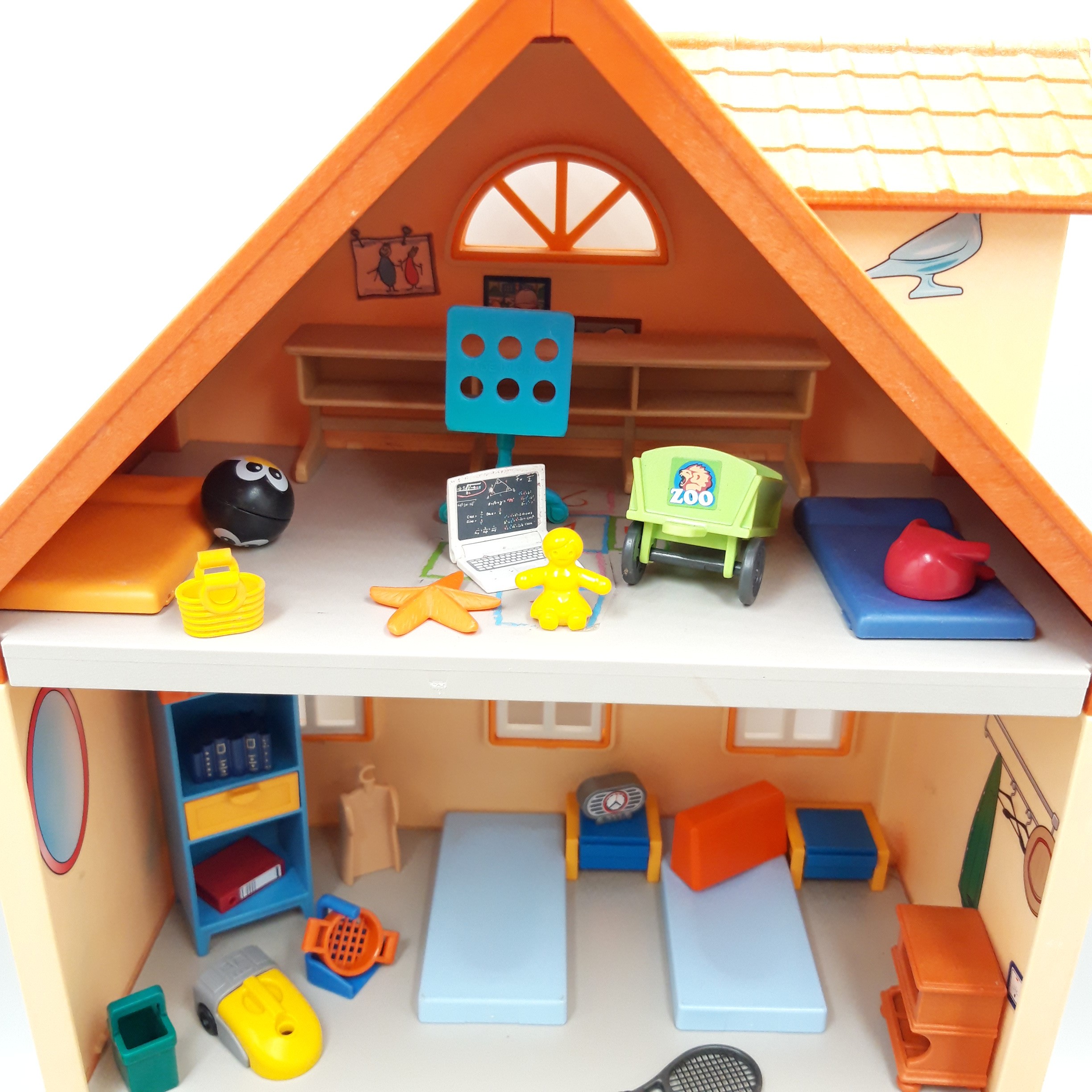Playmobil 'Maison de ville avec accessoires' référence d'origine 70014, 60 pièces Bon état - Vue 5 - 