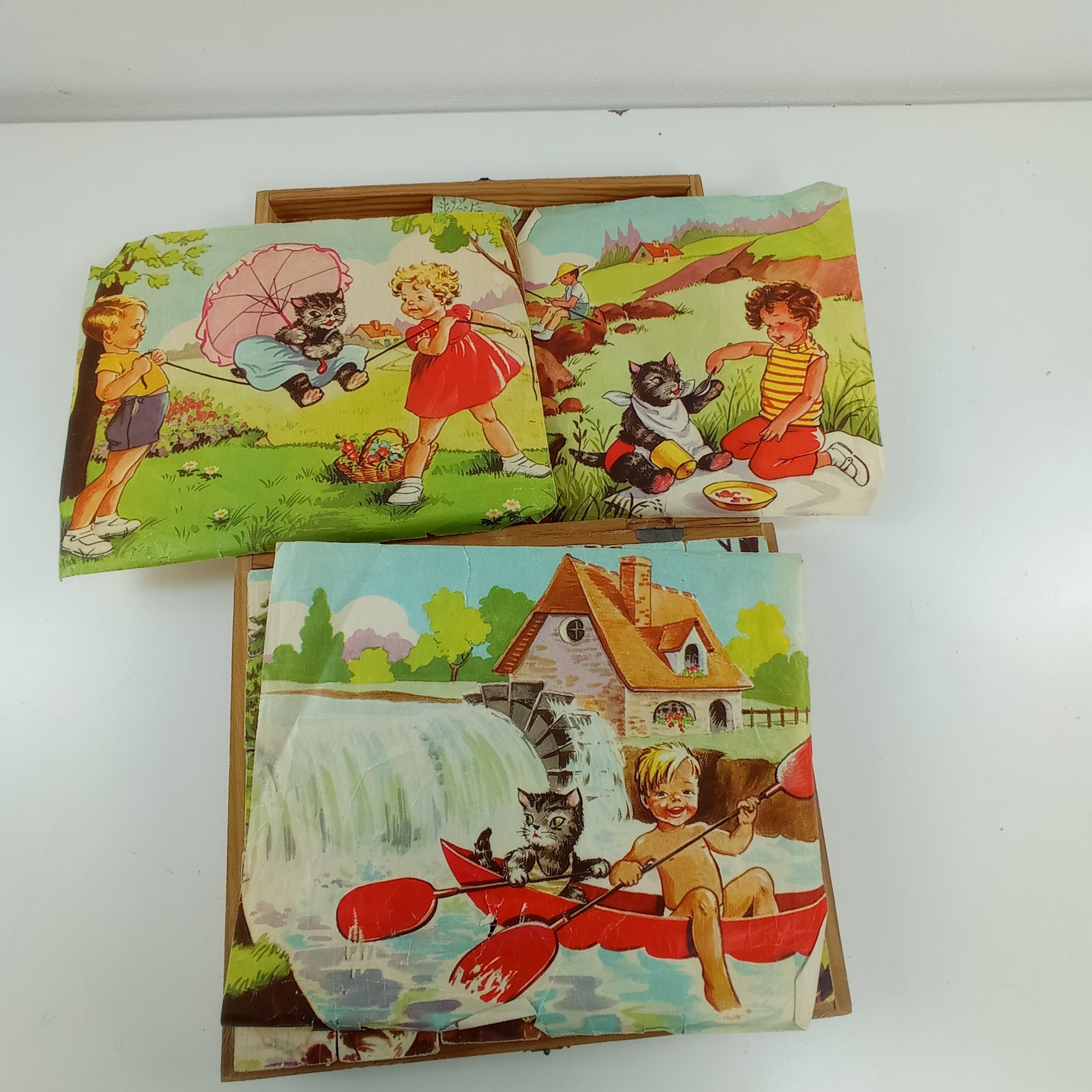 Voir photo 4 de Jeu de cubes en bois ancien Jeu de cubes en bois ancien État correct - Vue 4 -