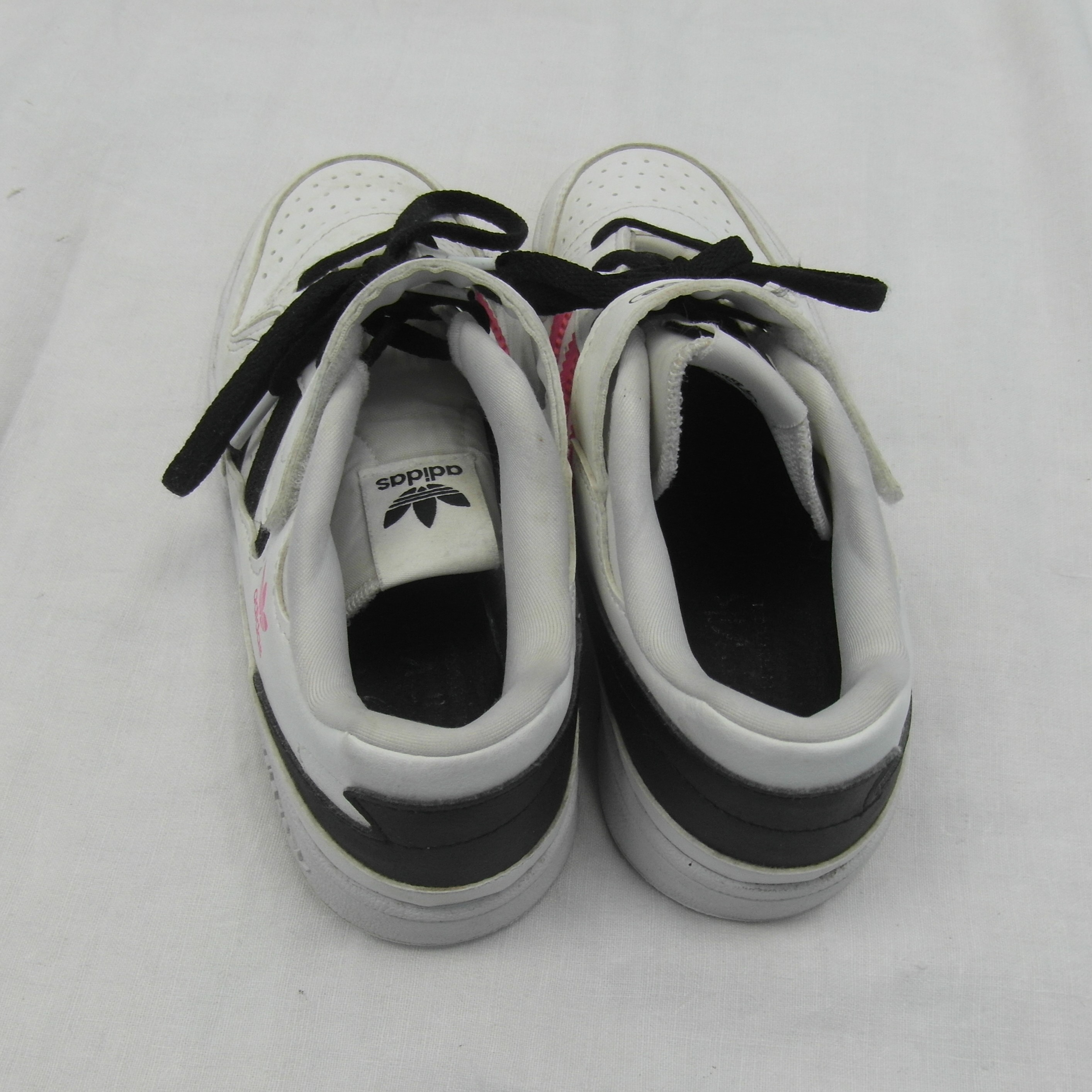 Baskets Adidas pointure 35 - Photo 4
