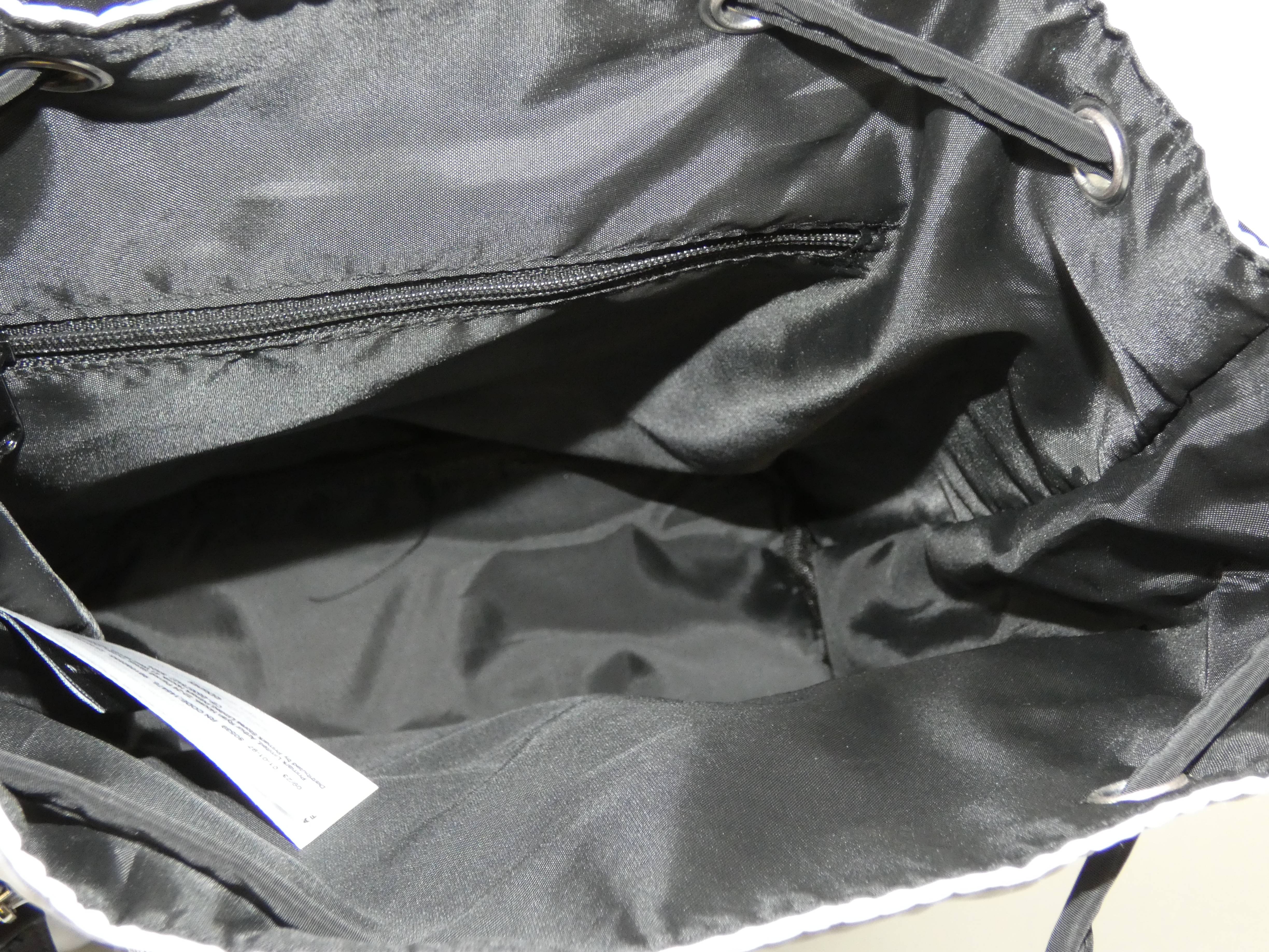 Ensemble sacoche et sac à dos Disney en tissu de chez Primark - Photo 7