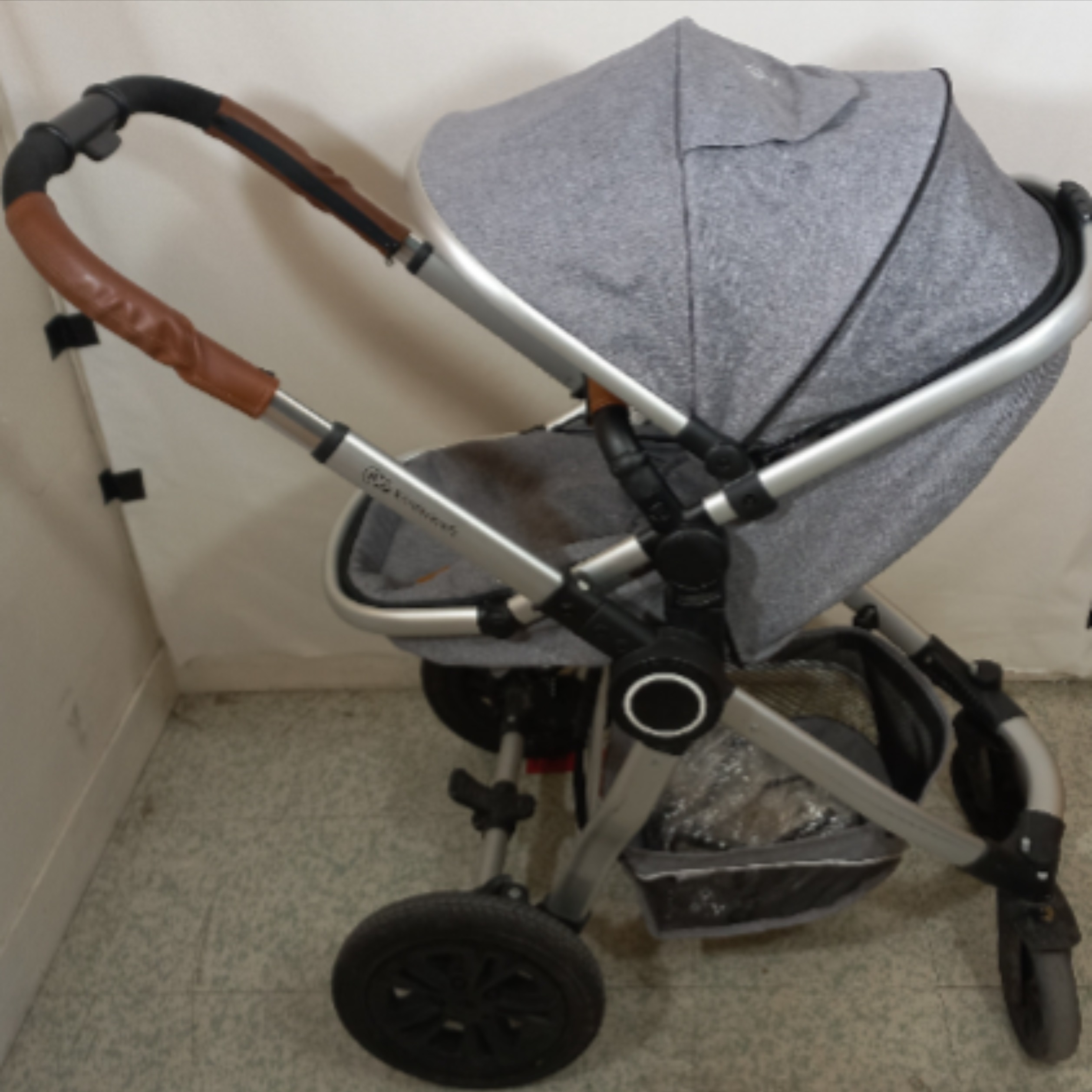 Voir photo 2 de Poussette KINDERKRAFT grise Poussette KINDERKRAFT grise - Vue 2 -